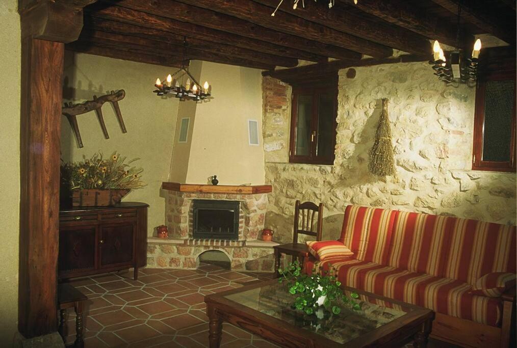Casa de cuatro habitaciones