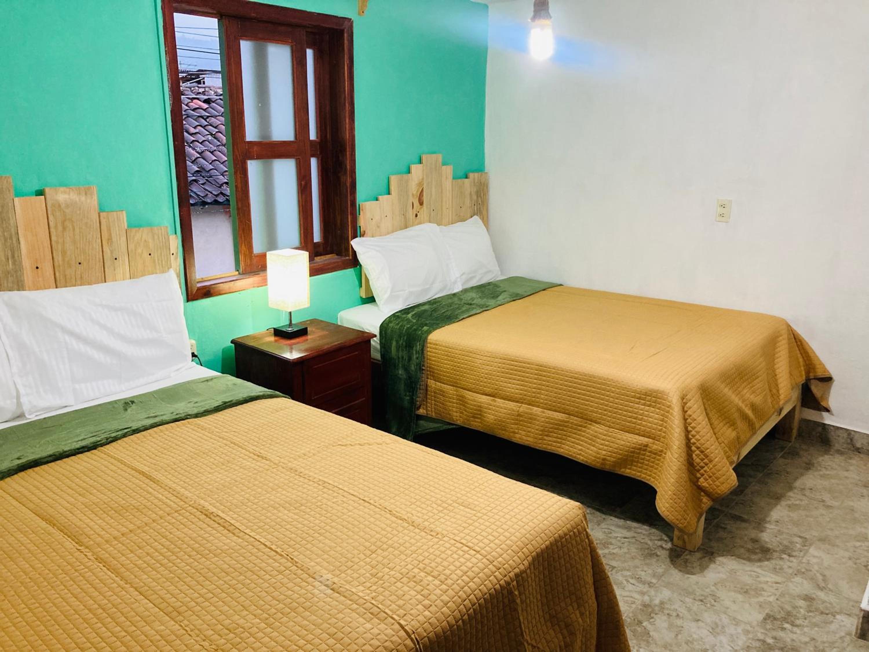 Twin Room with Private Bathroom photo 3