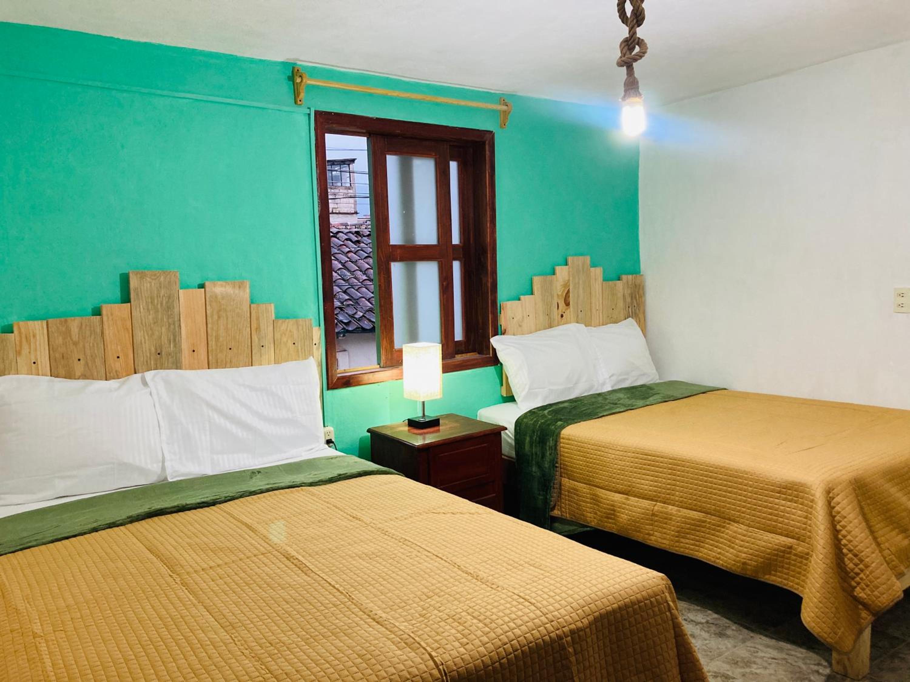 Twin Room with Private Bathroom photo 2