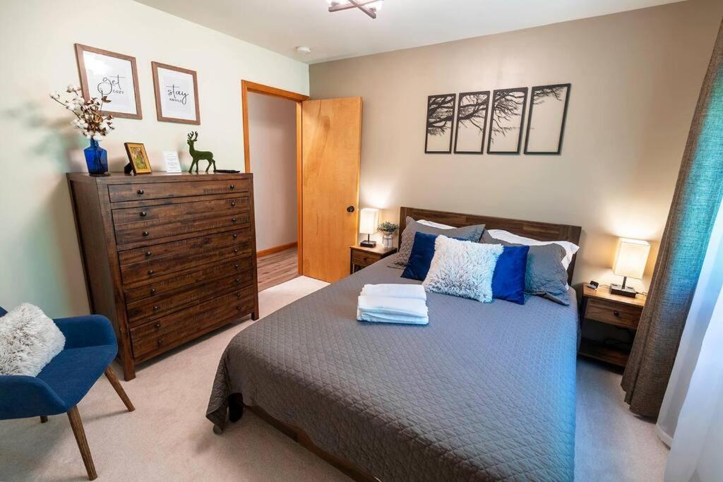 Four-Bedroom House photo 1