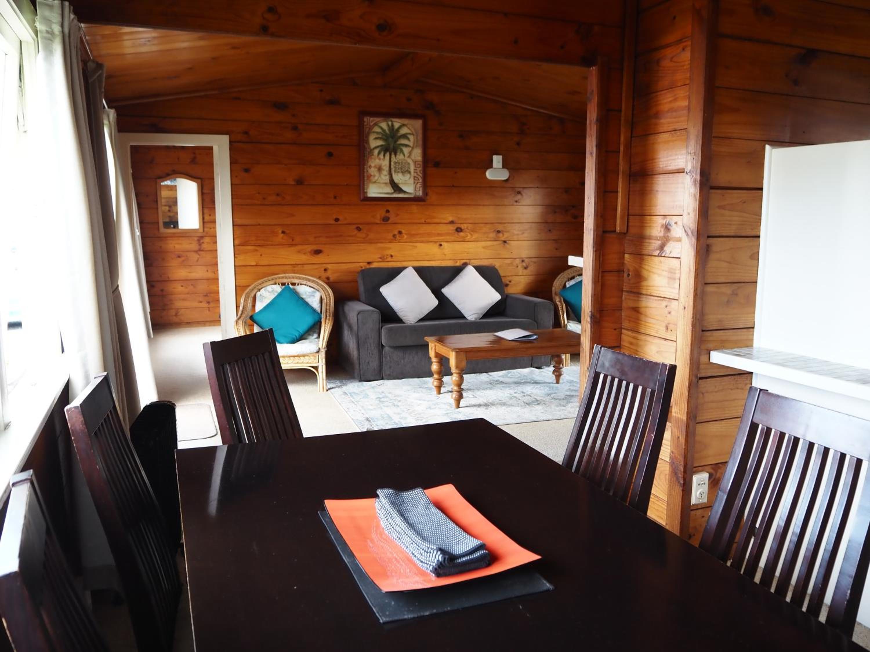 Family Bungalow with Garden View - Photo 6