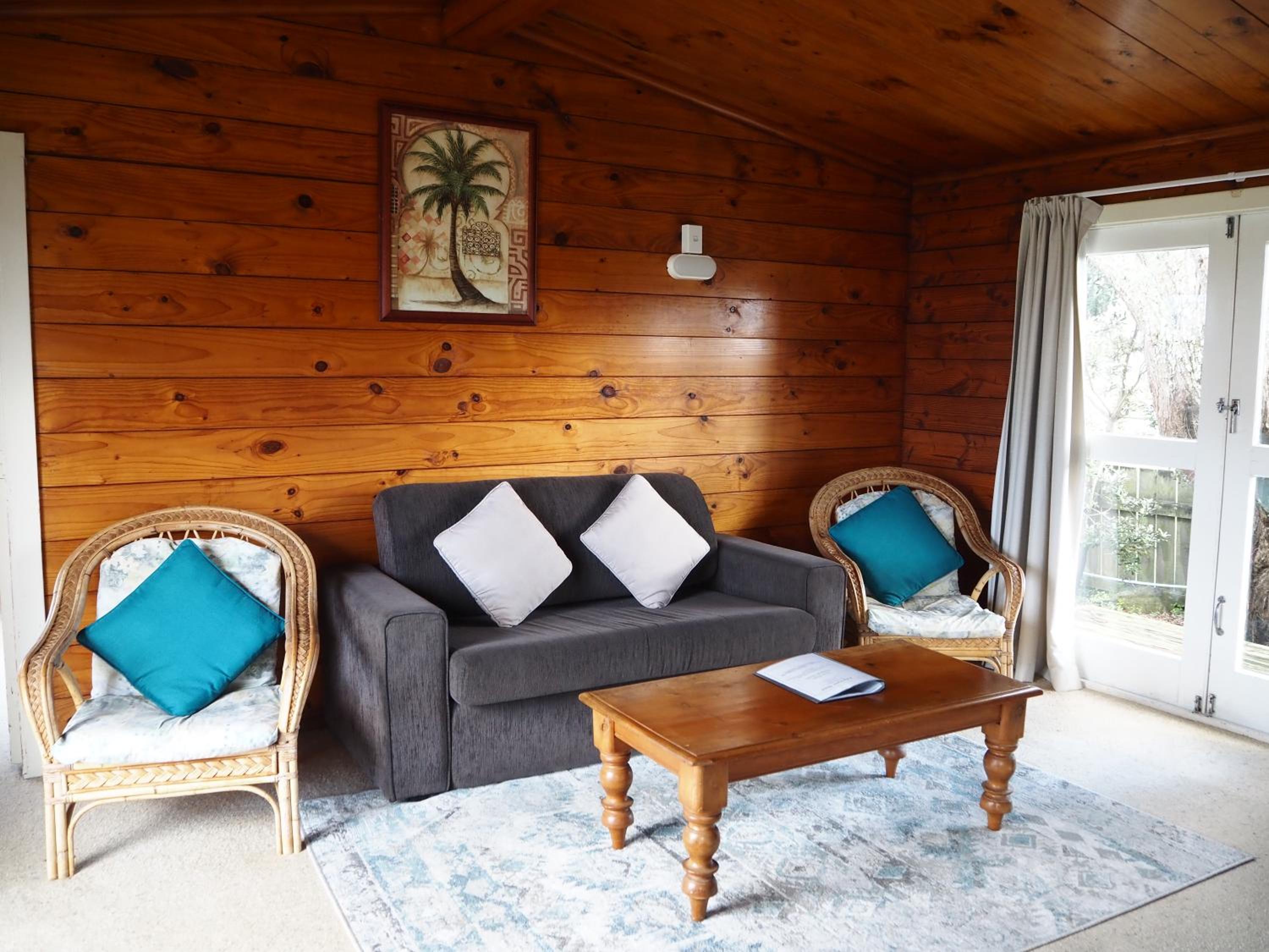 Family Bungalow with Garden View - Photo 4