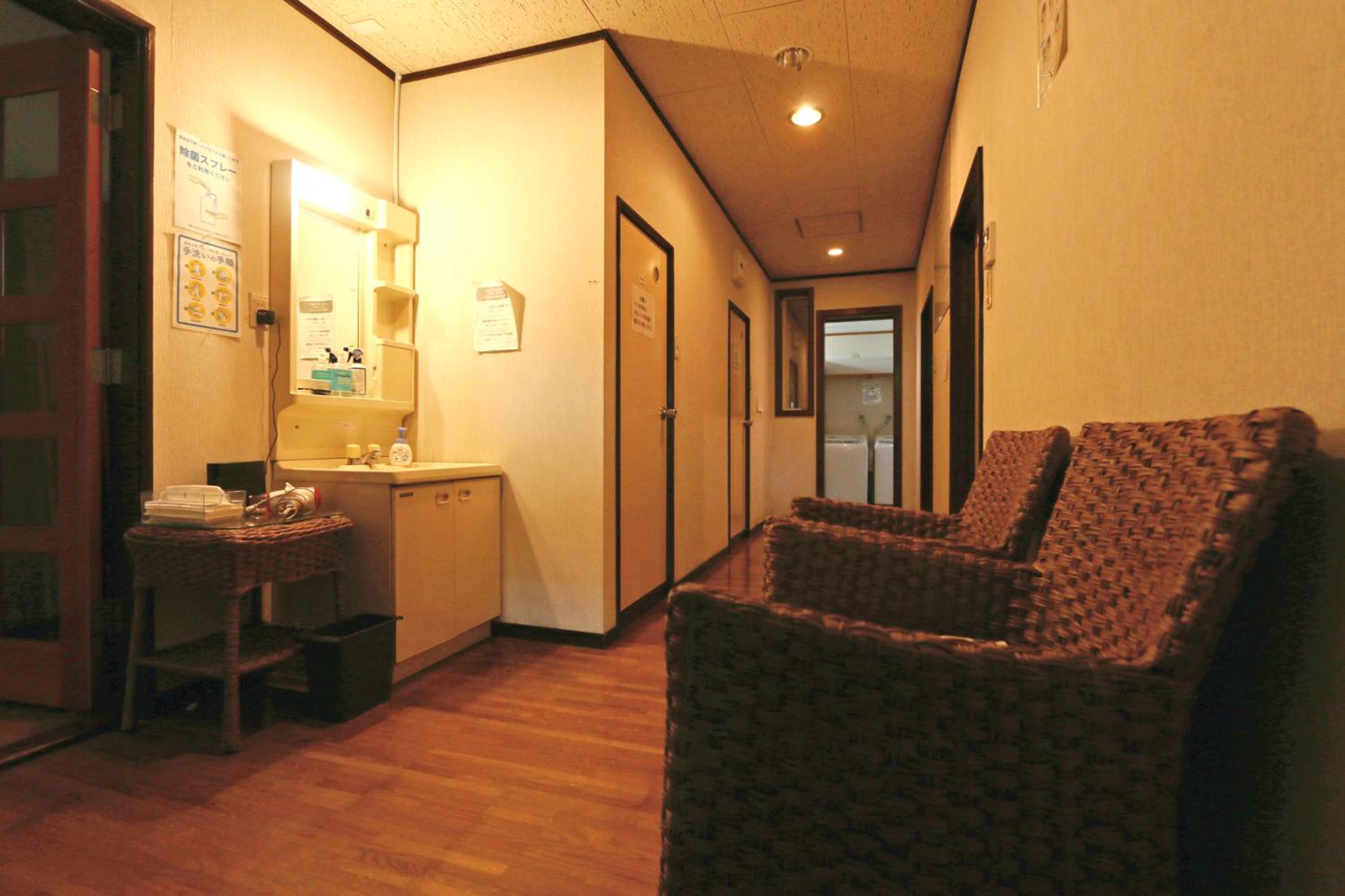 Japanese-Style Quadruple Room photo 3