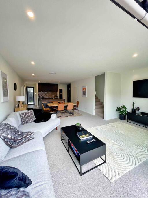 Three-Bedroom Townhouse photo 2
