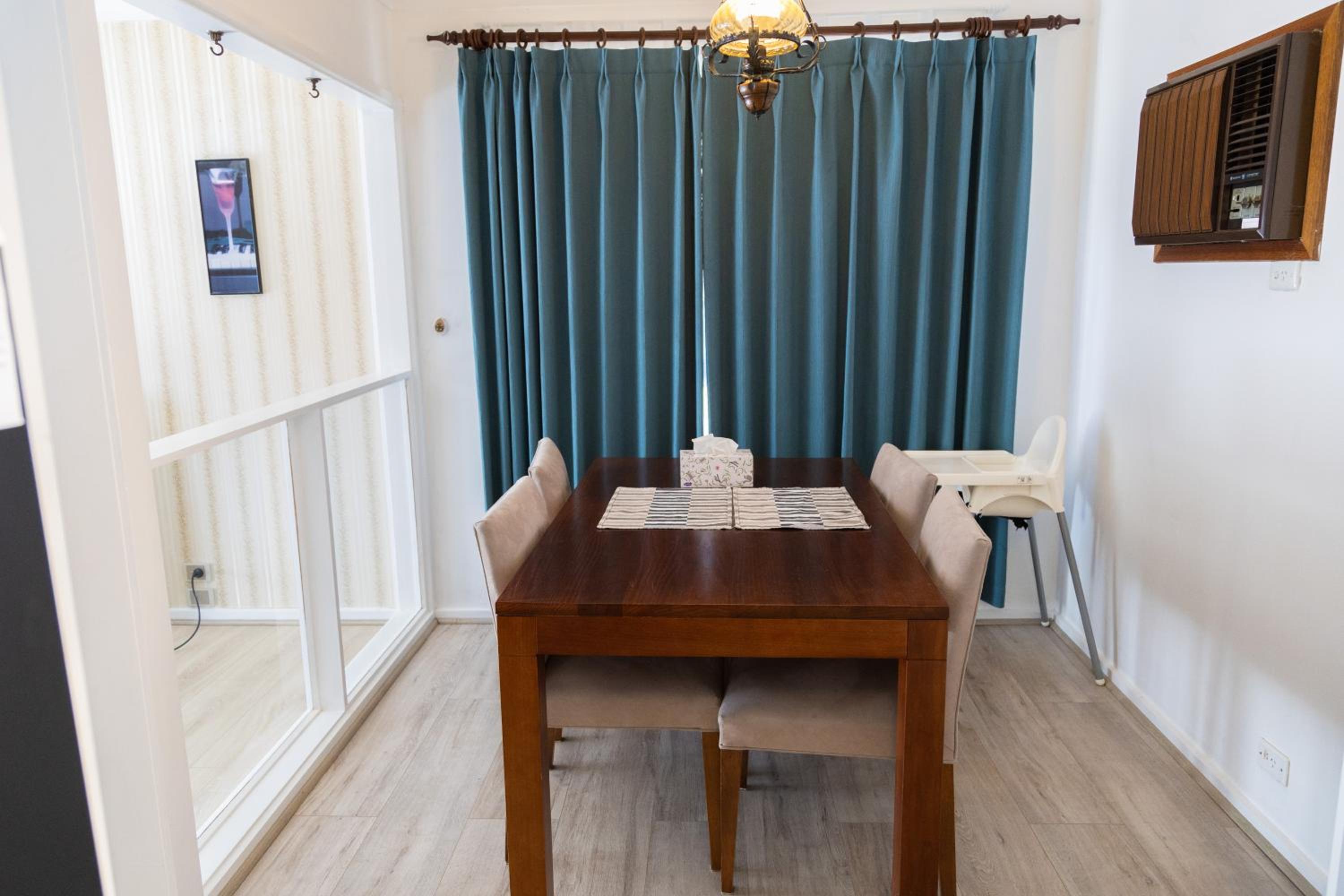 Three-Bedroom House photo 2
