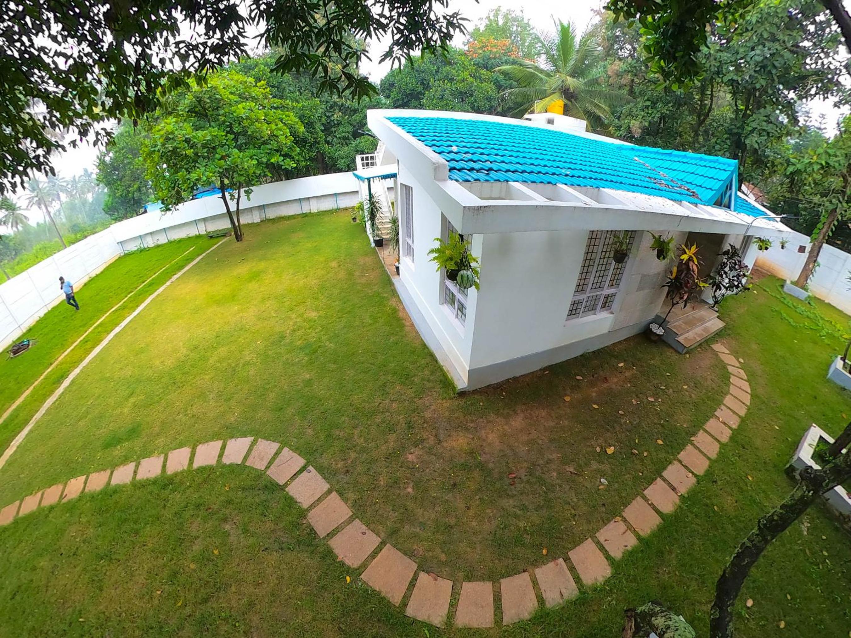 Three-Bedroom Villa photo 3