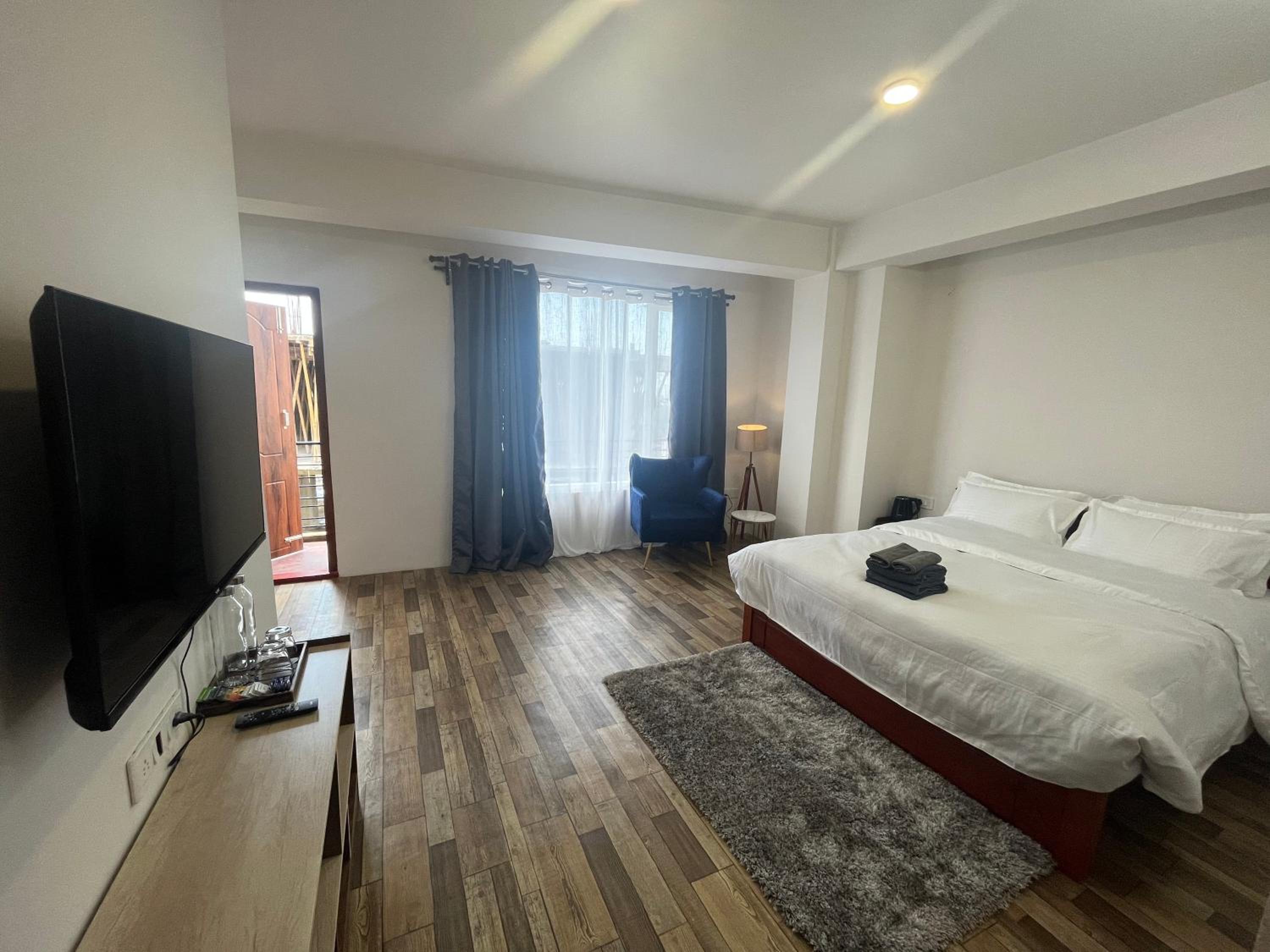 Deluxe Queen Room photo 3