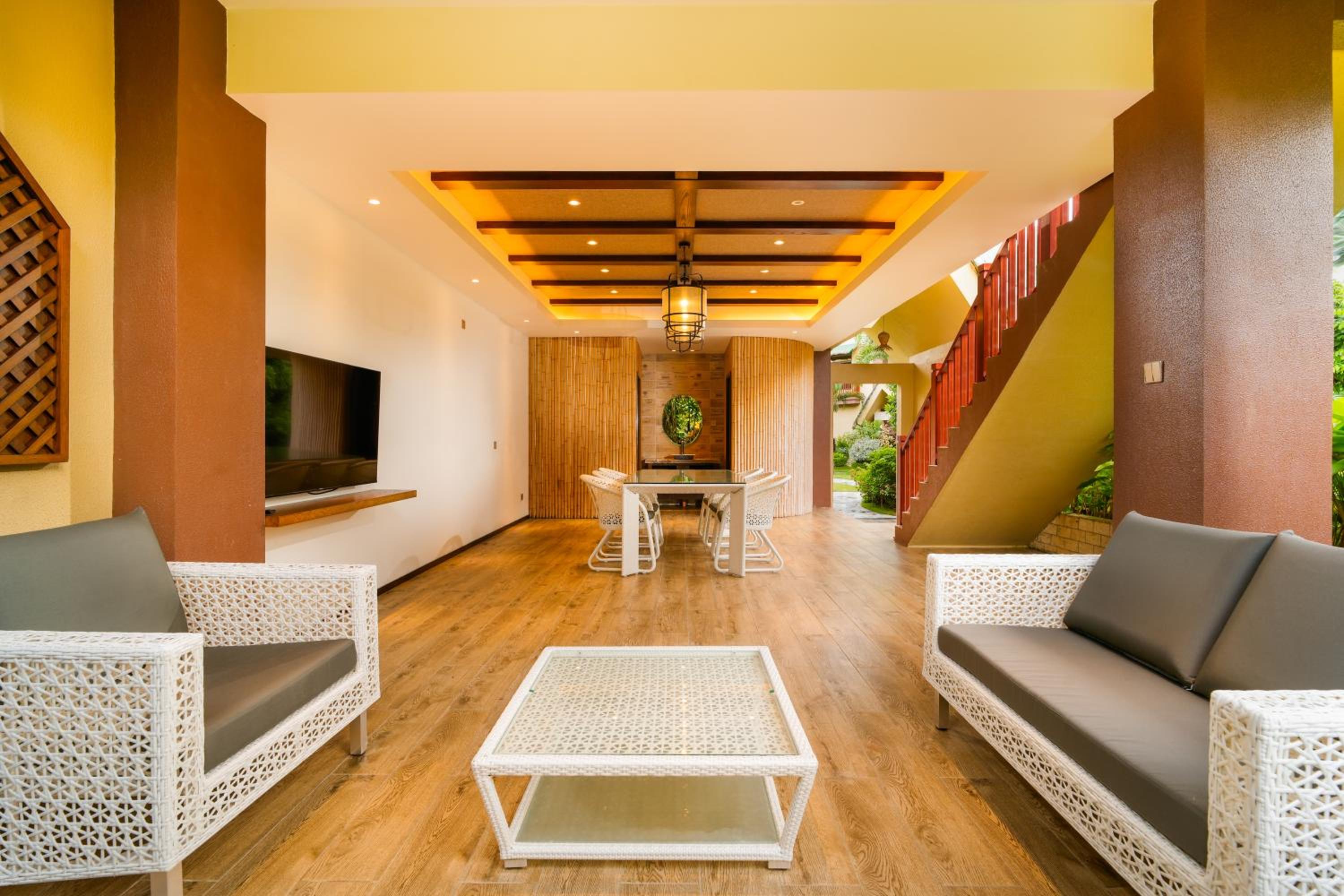 Double Room with Patio - Photo 3