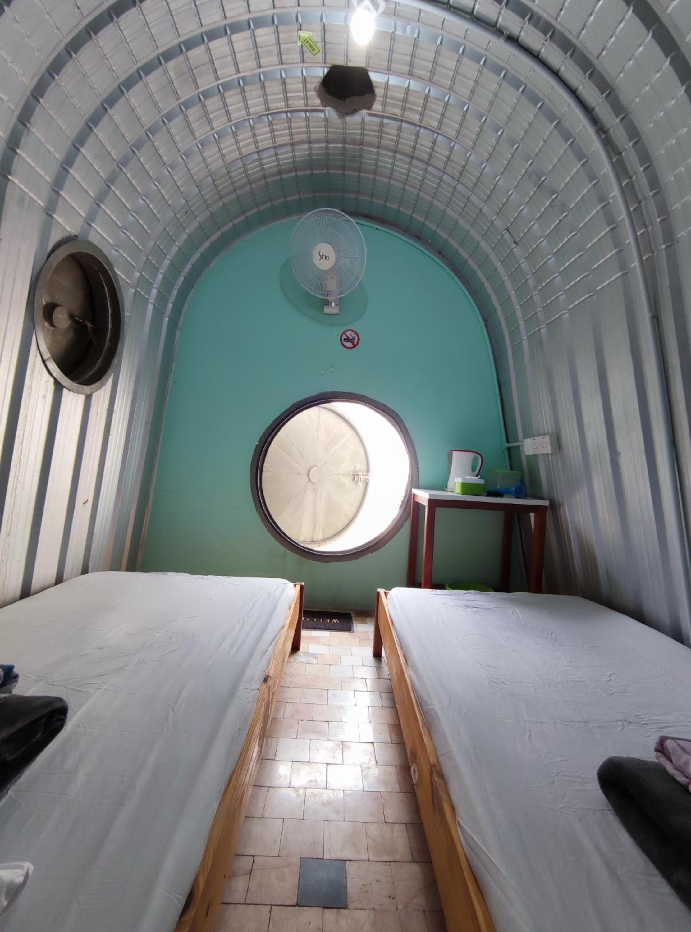 Budget Twin Room photo 3