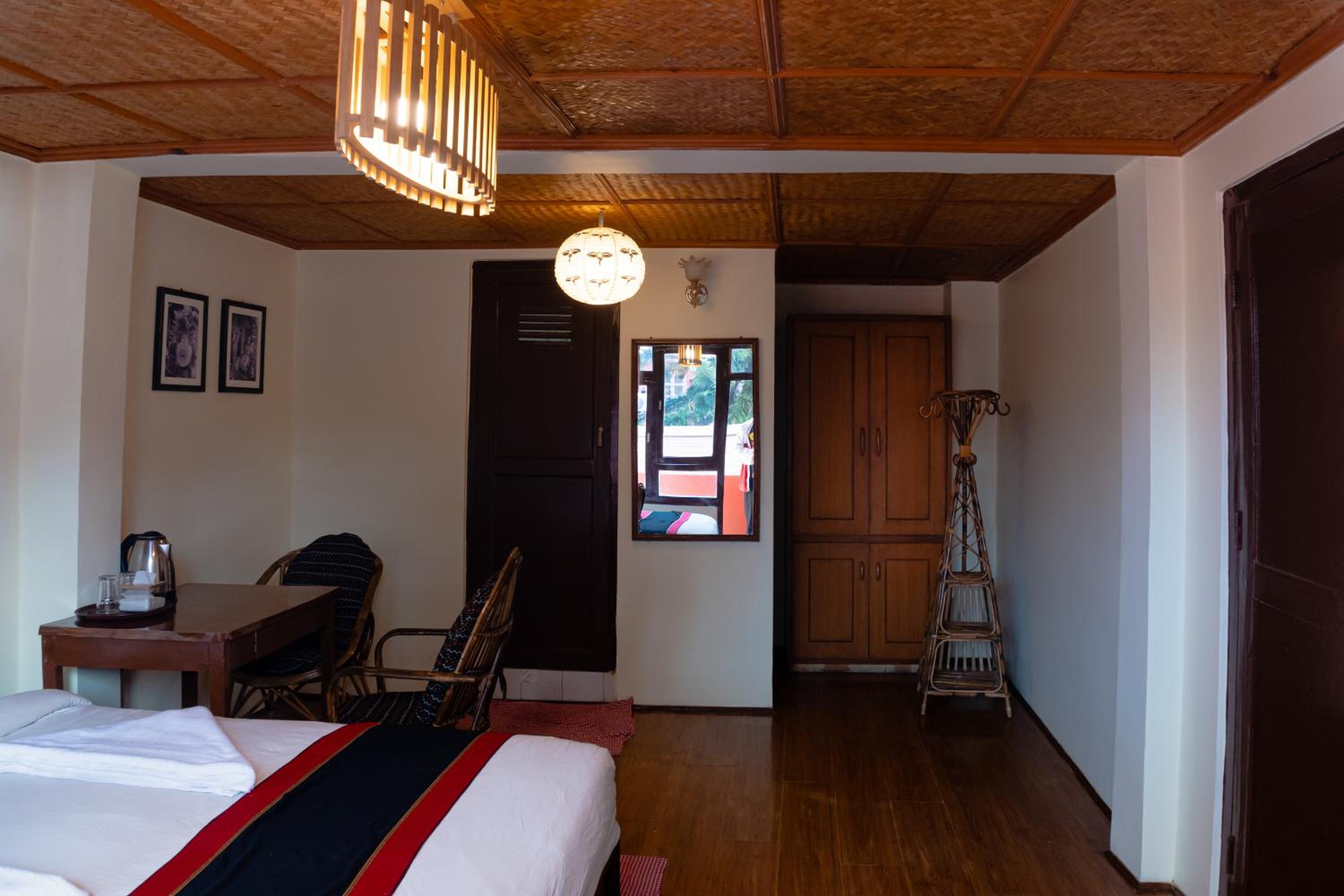 Standard Queen Room photo 3