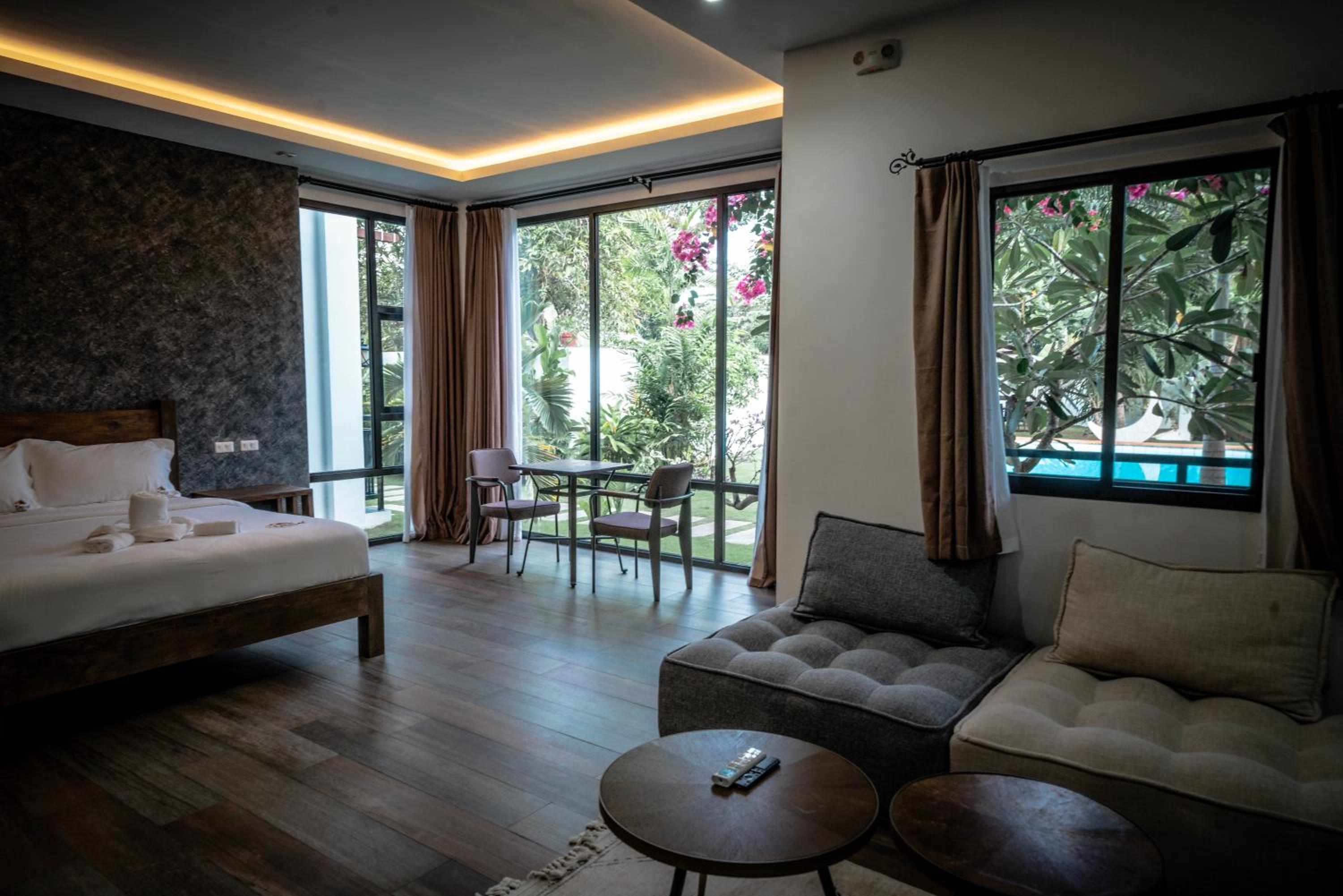 One-Bedroom House photo 2