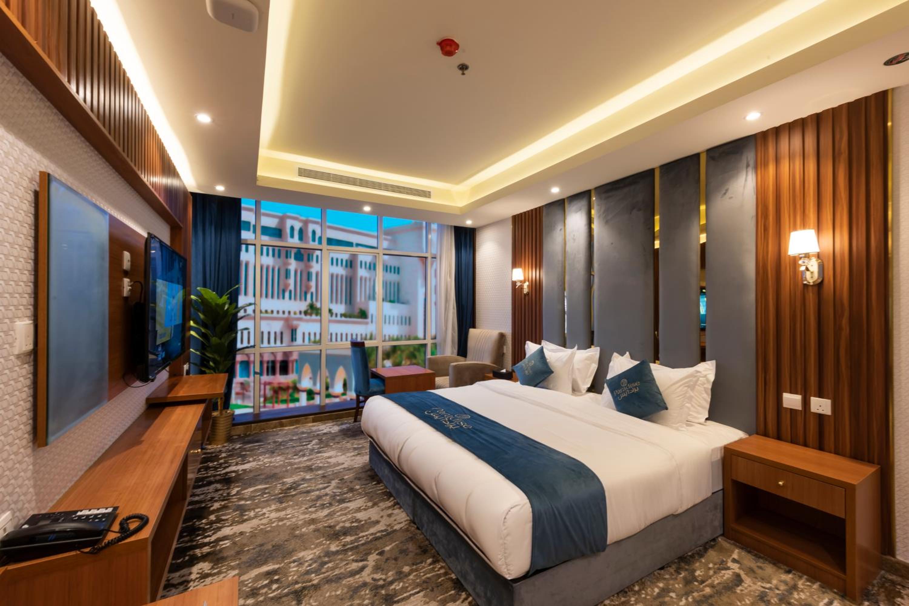 King Room with Garden View - Photo 13