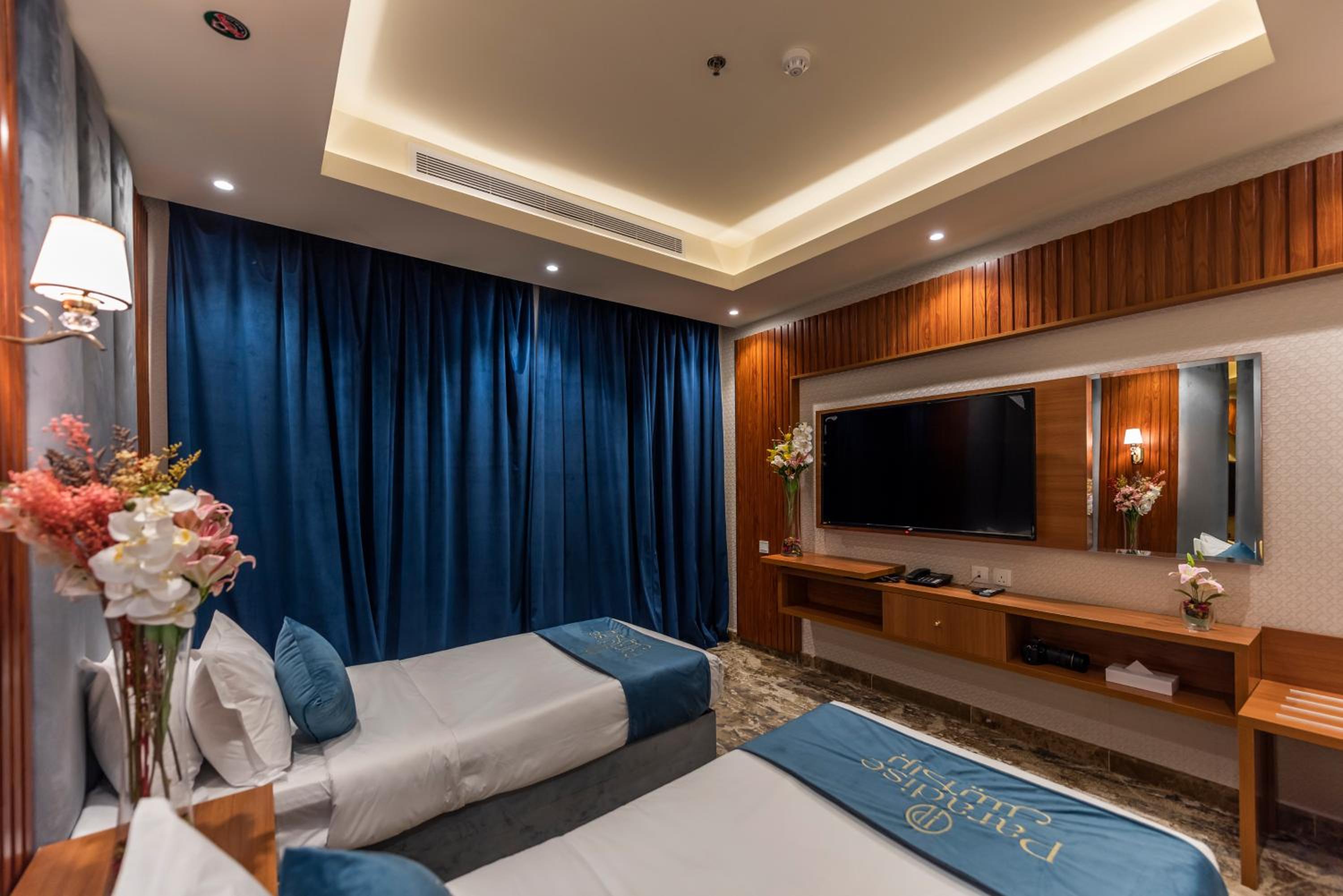 Budget Twin Room Internal view - Photo 10