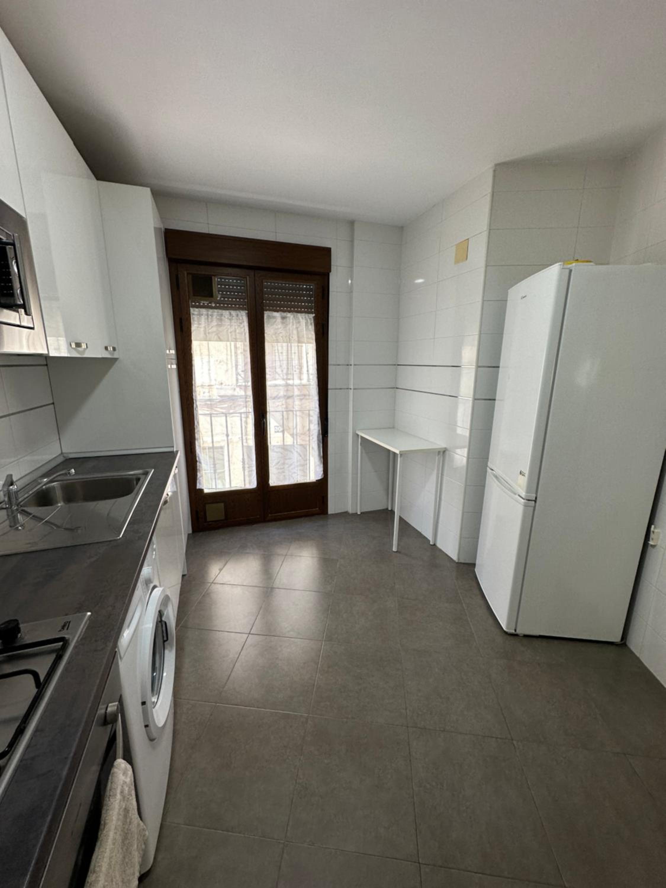 Apartment - Photo 6