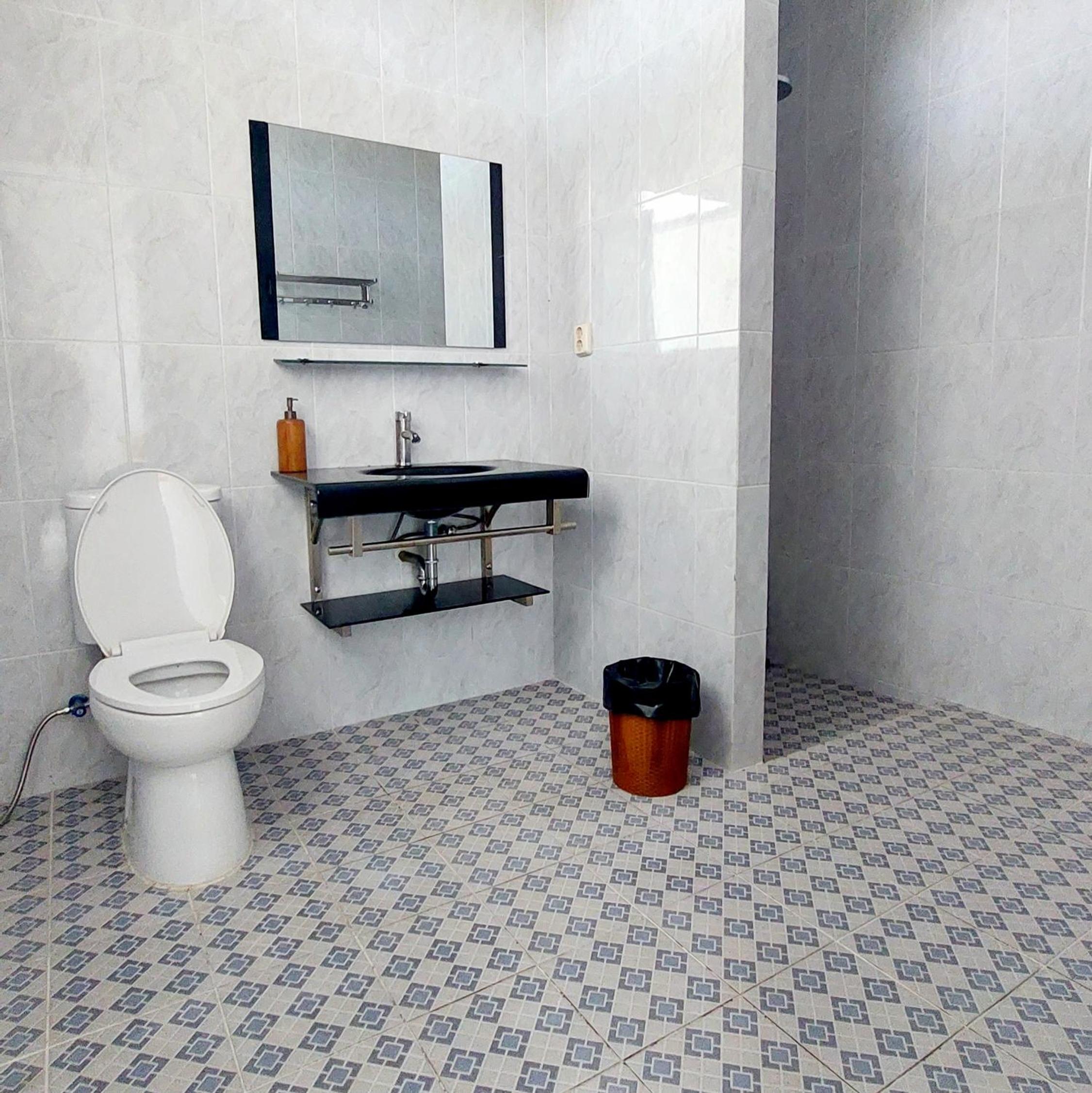 Family Room with Terrace - Photo 4