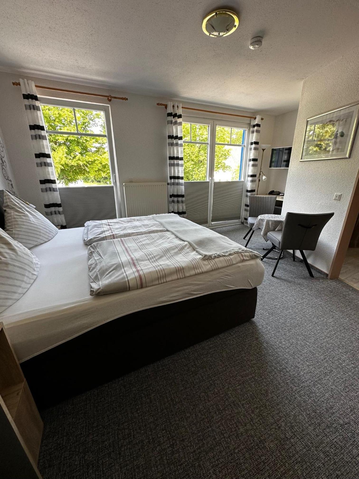 Double Room - Photo 23