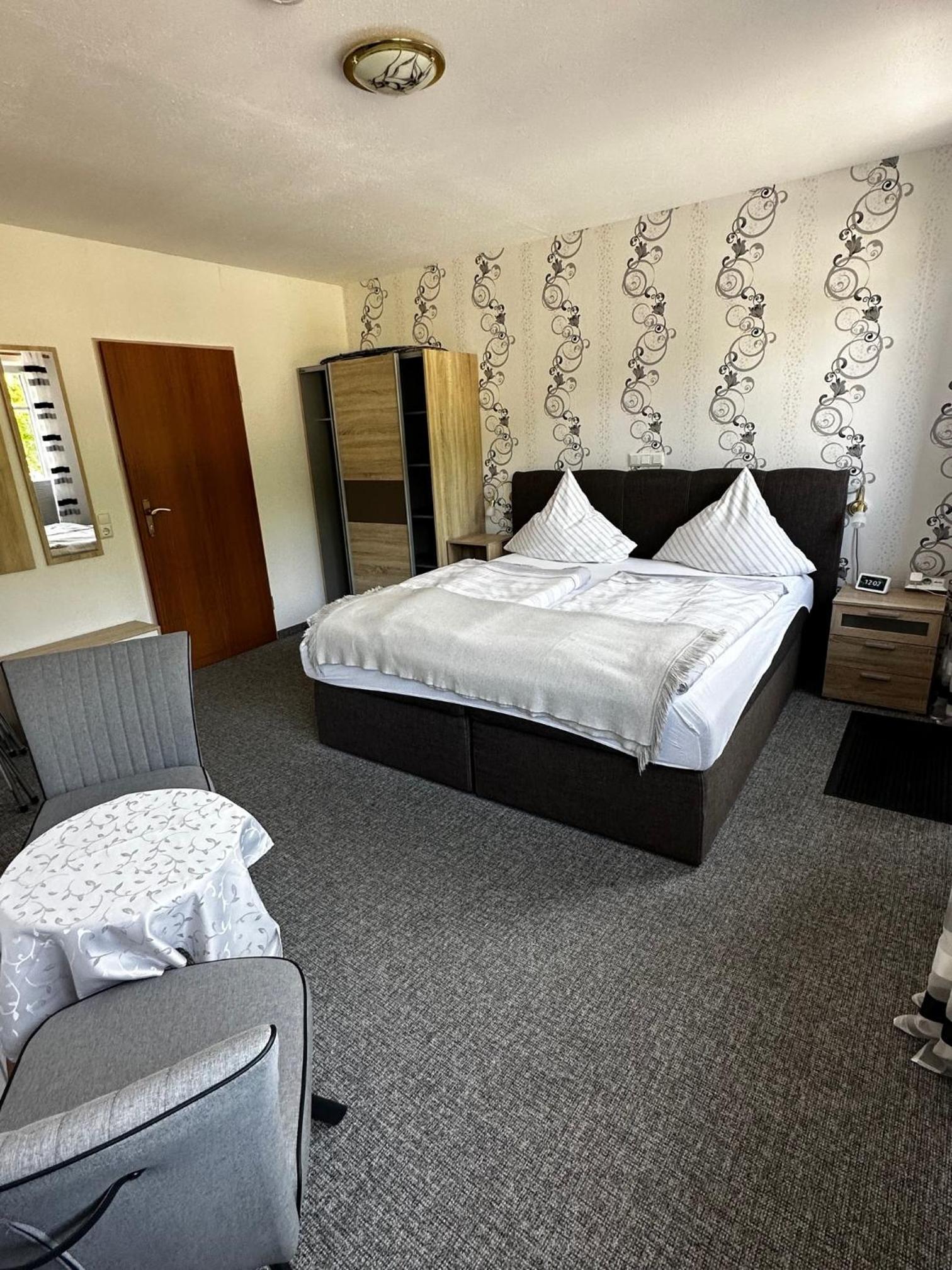 Double Room - Photo 19