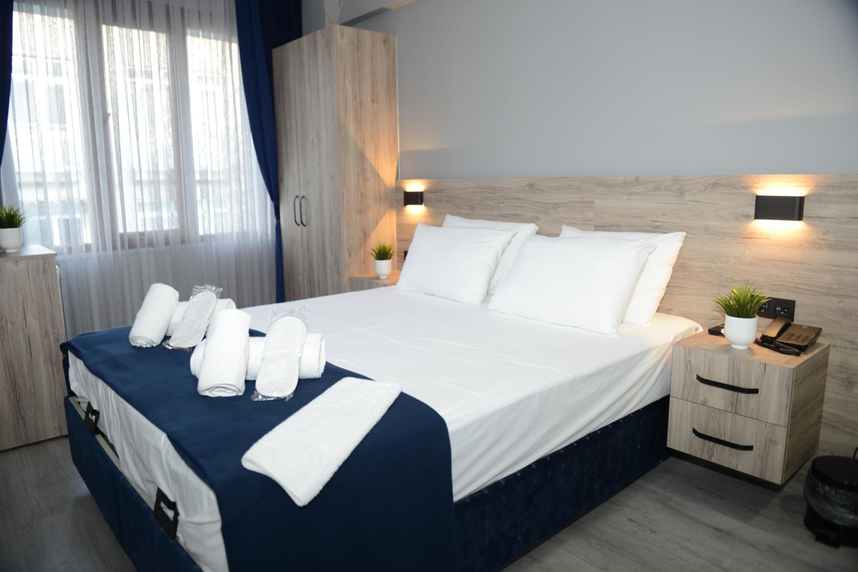 Deluxe Triple Room photo 3