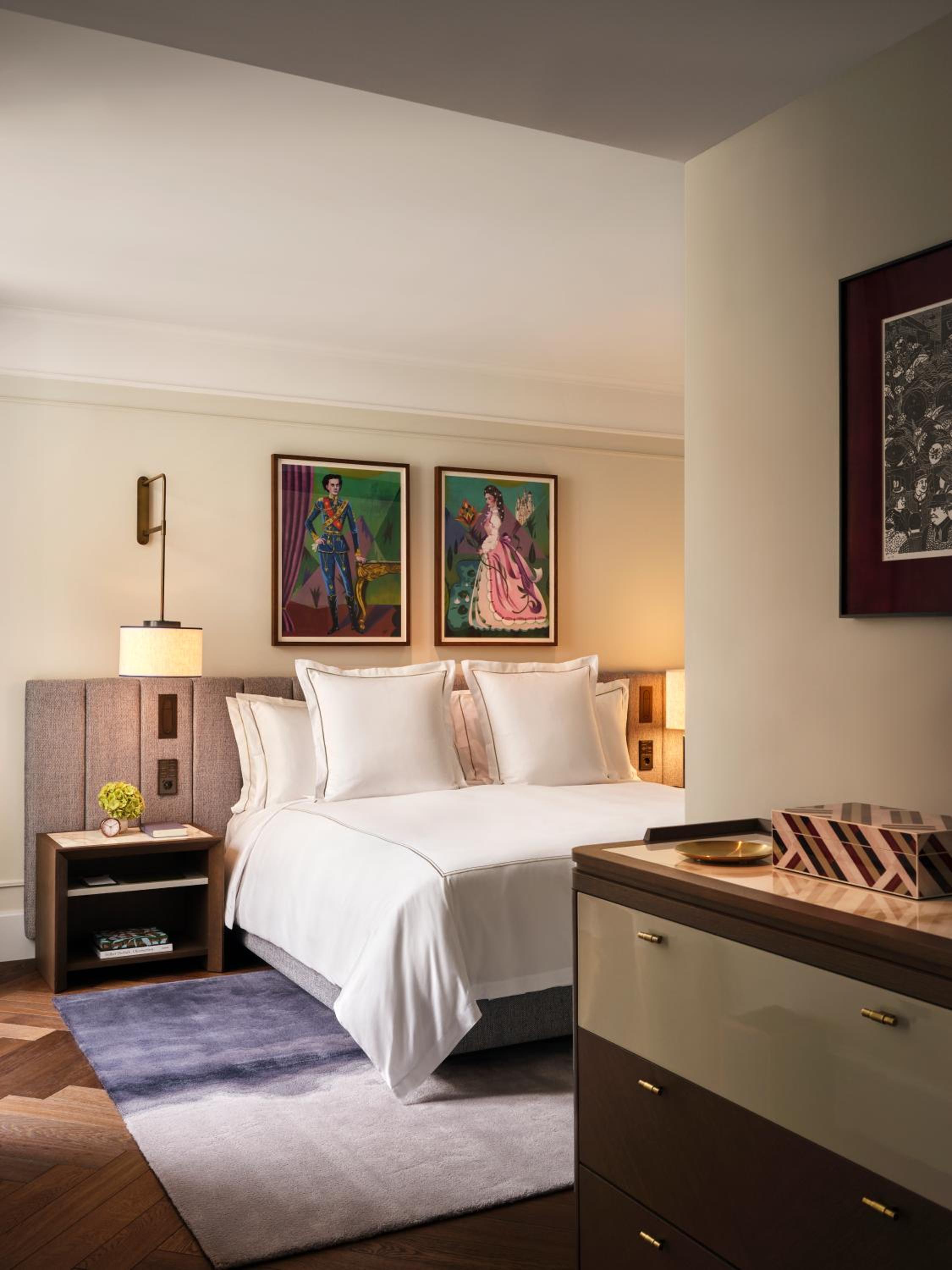 Premier Suite with One King Bed (Non Smoking) - Photo 5