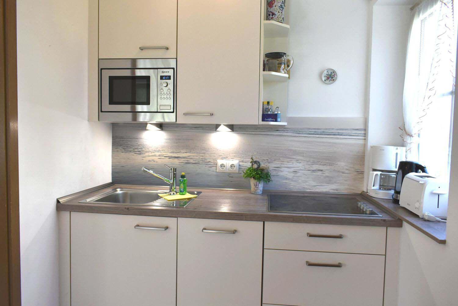 One-Bedroom Apartment with Shower photo 3