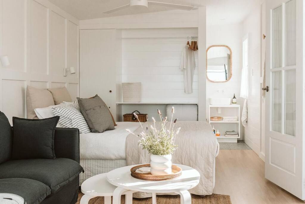 One-Bedroom House photo 3