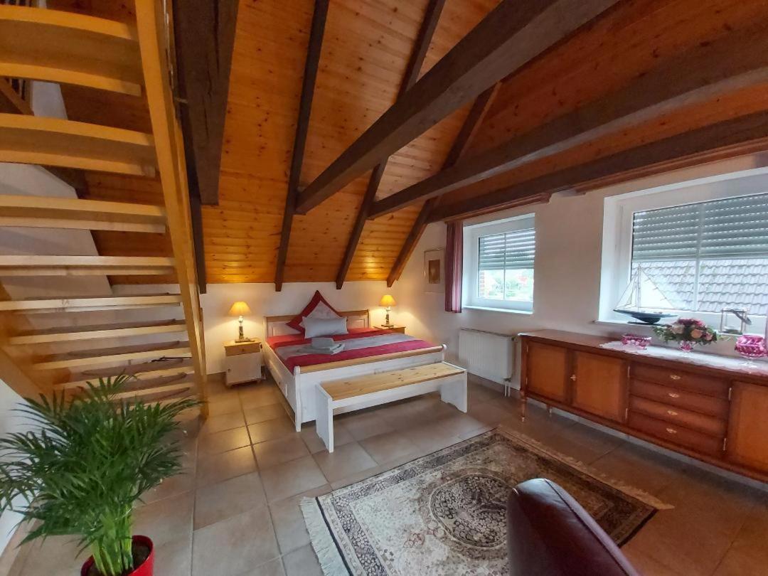 One-Bedroom Apartment - Photo 18
