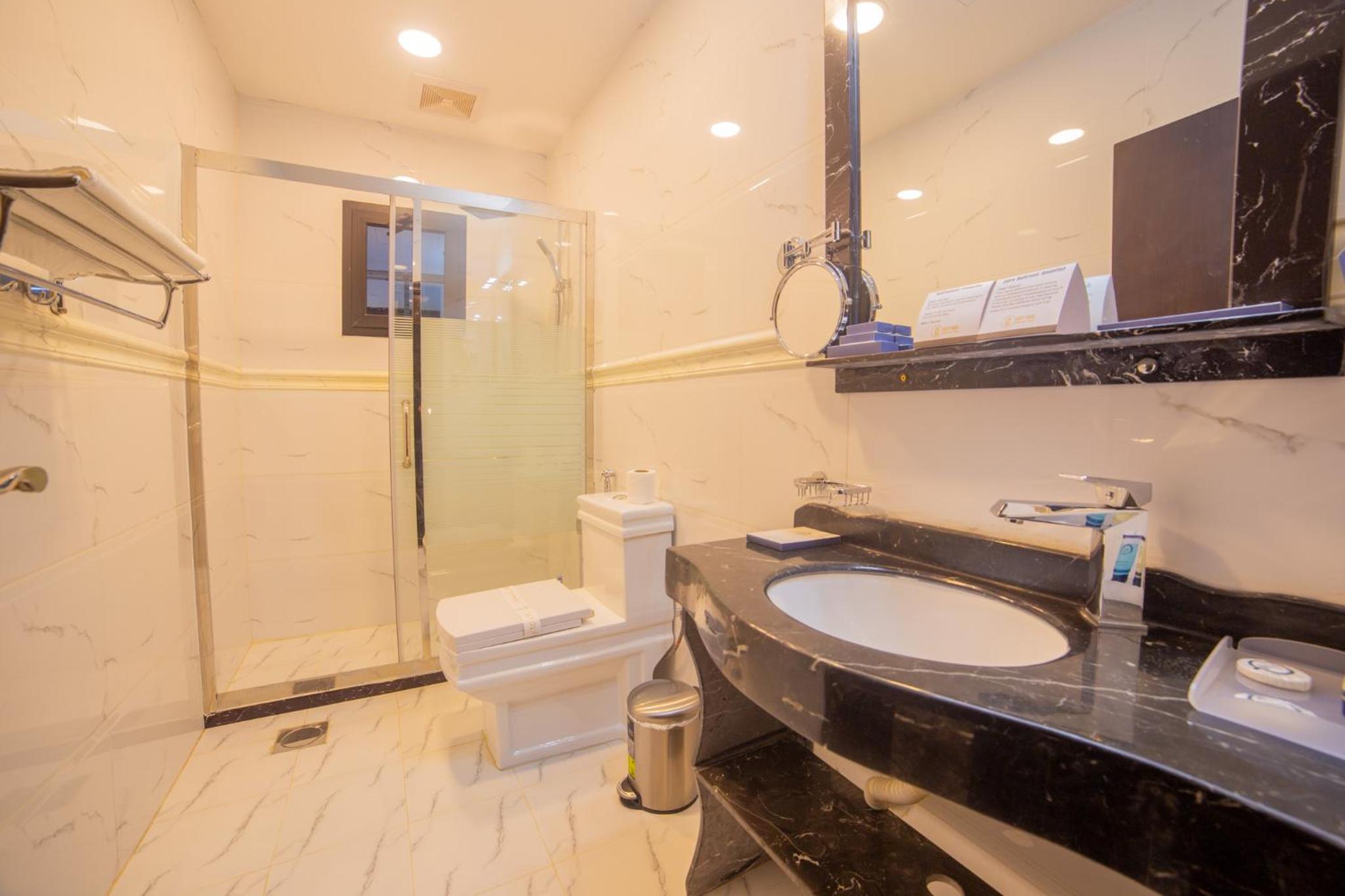 Three-Bedroom Suite photo 3