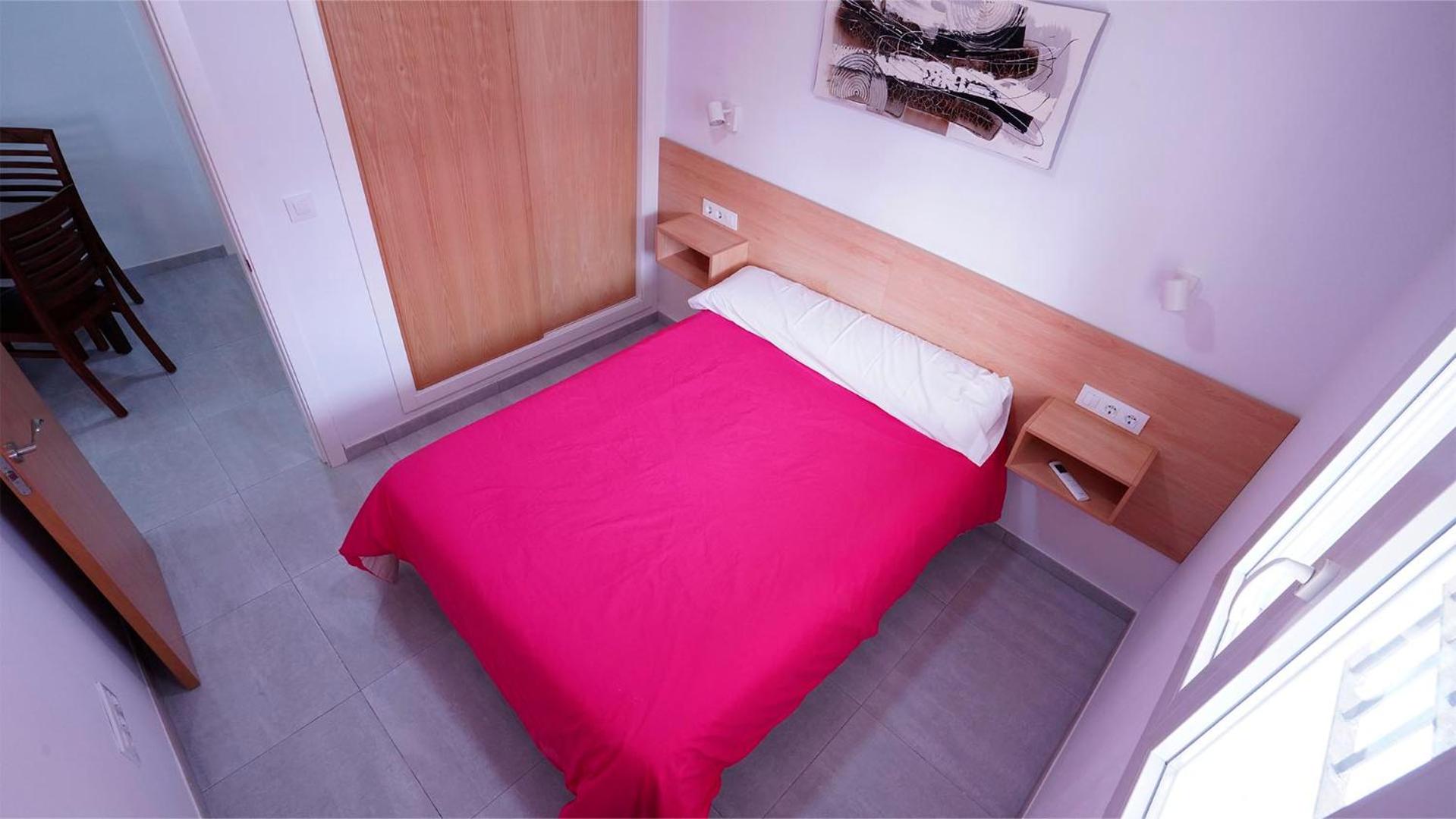 One-Bedroom Apartment photo 2