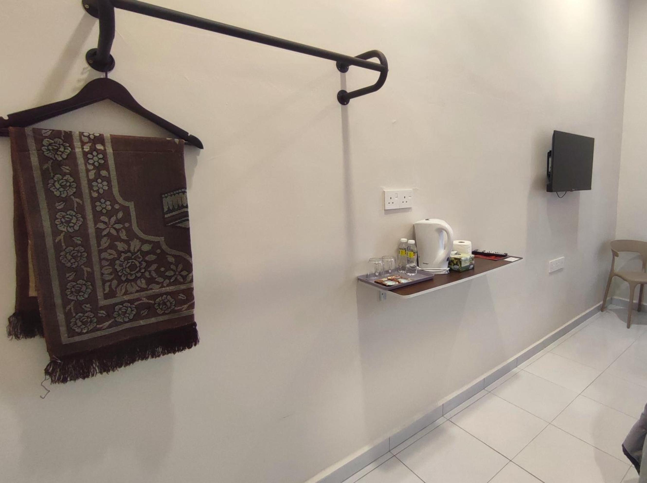 Double Room with Private Bathroom photo 3