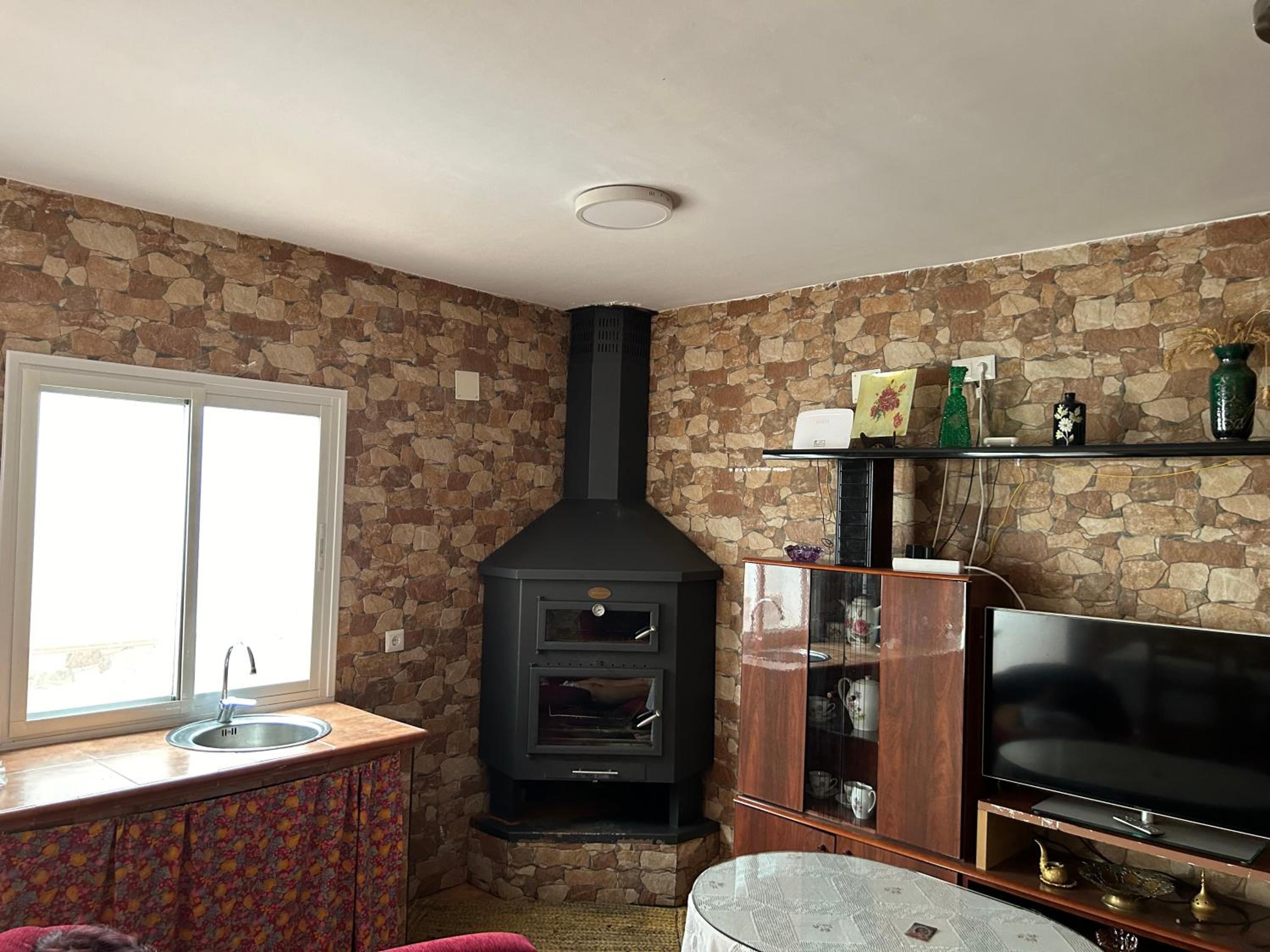 Three-Bedroom House photo 3