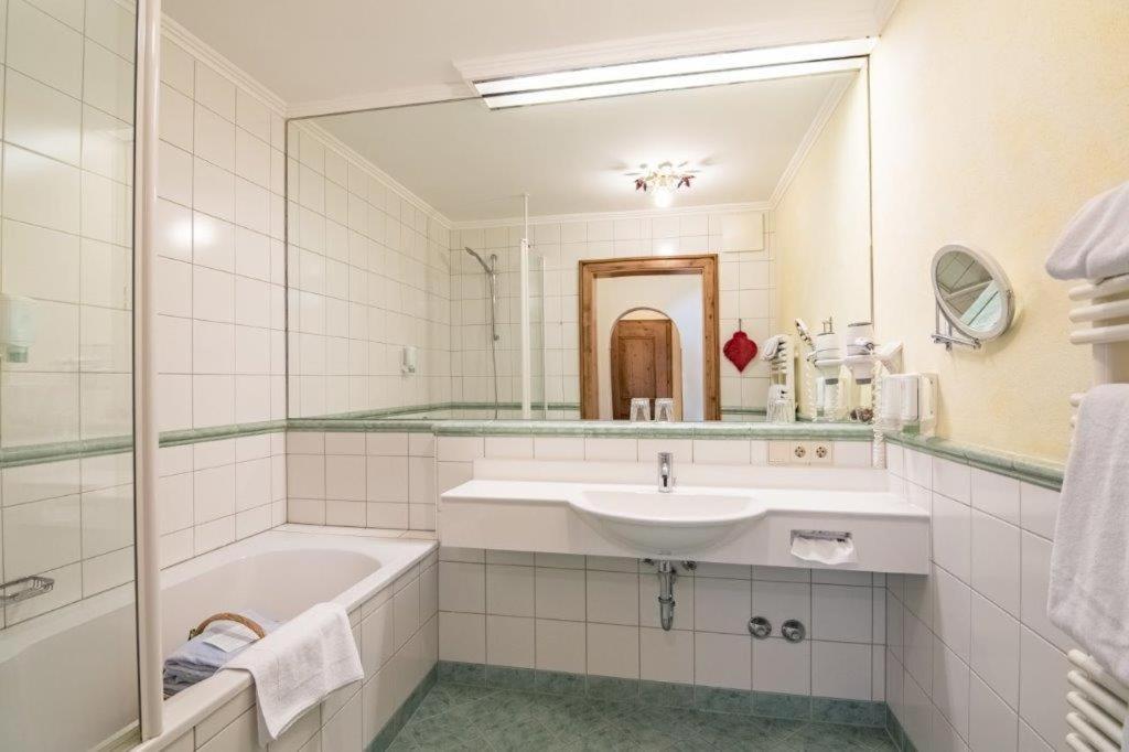 Comfort Suite with Balcony photo 3