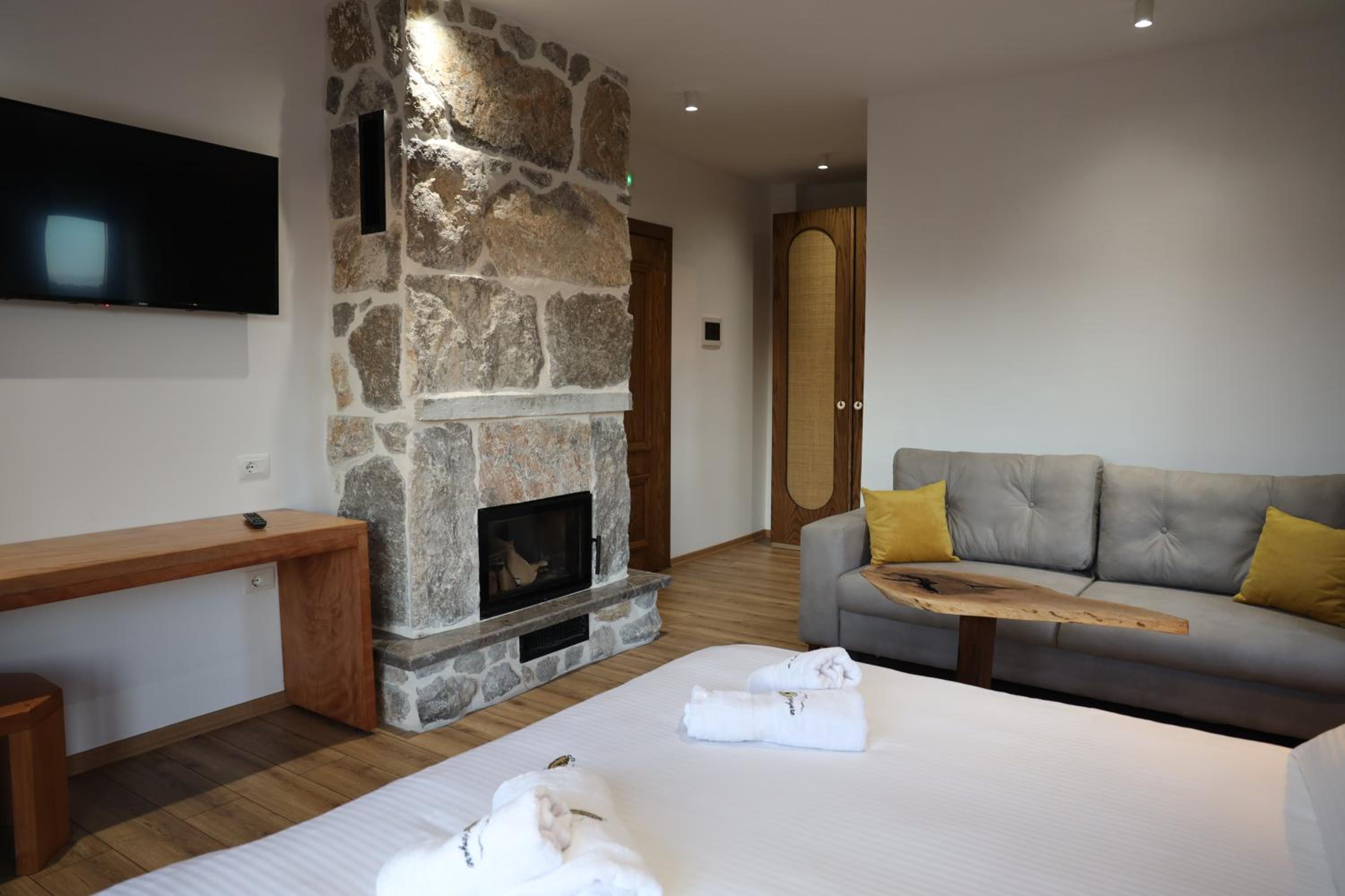 Triple Room with Balcony