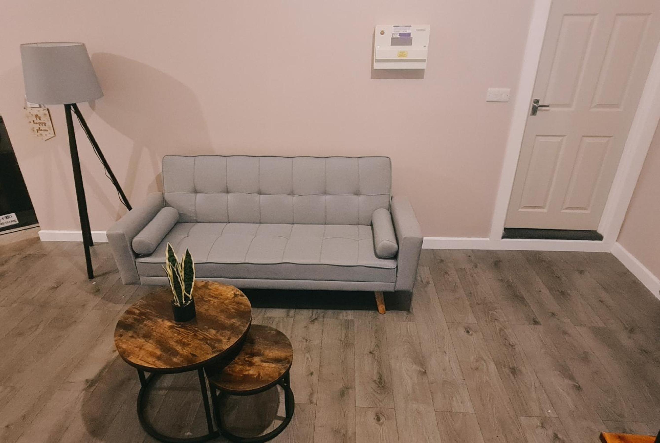 Apartment photo 2