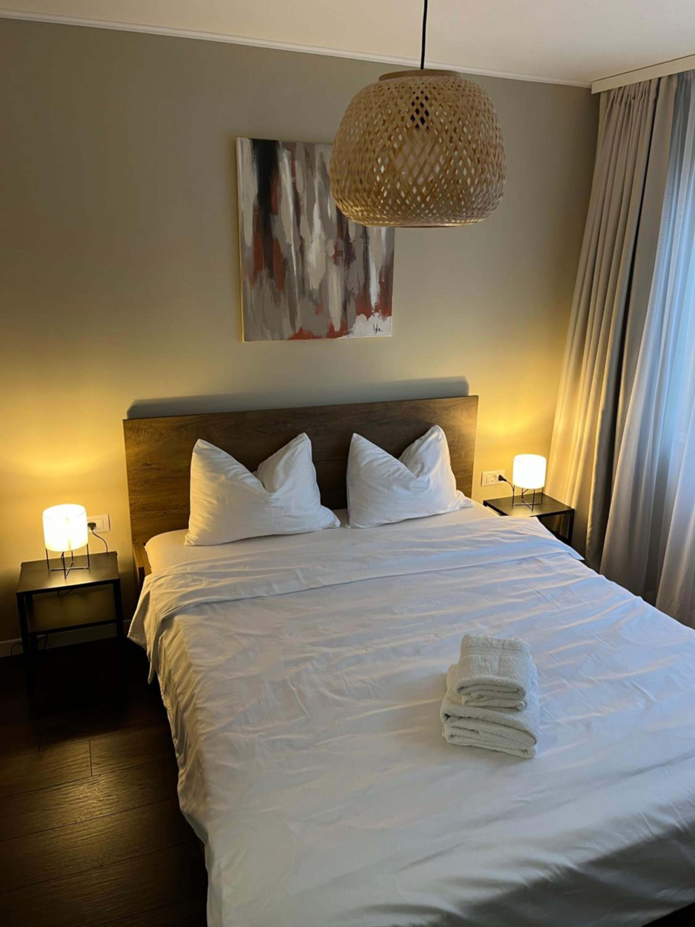 One-Bedroom Apartment photo 2