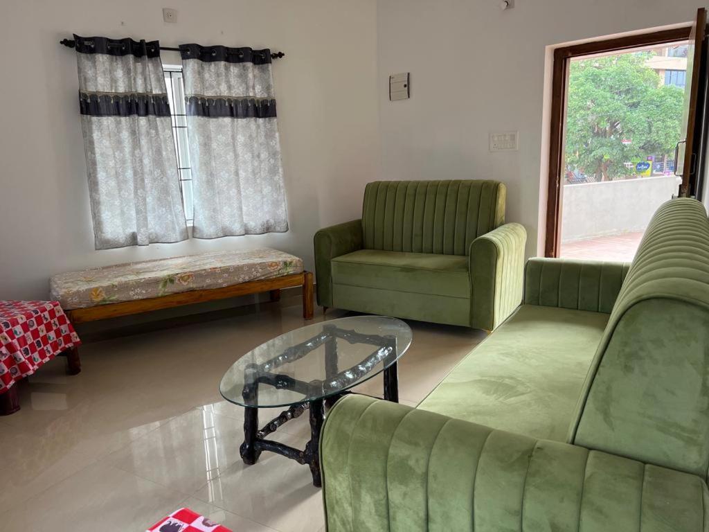 One-Bedroom House photo 3