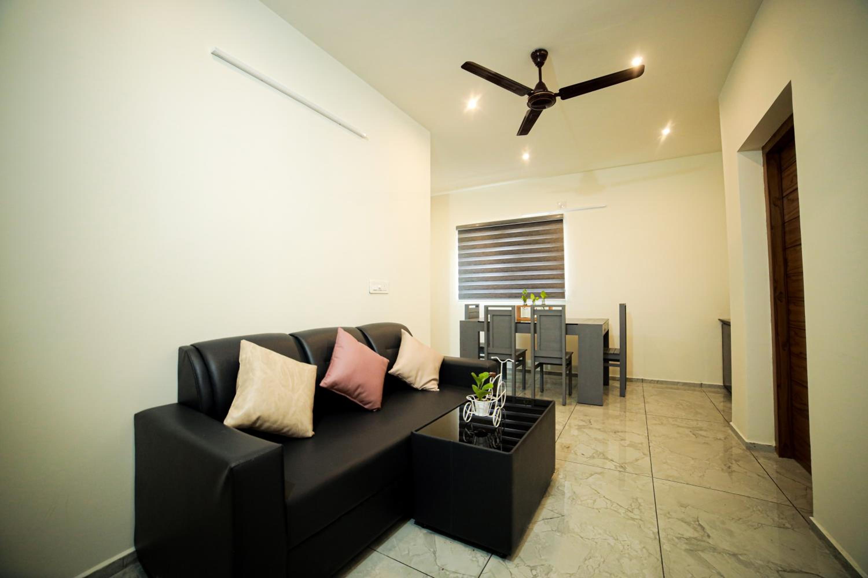 Two-Bedroom Apartment - Photo 2