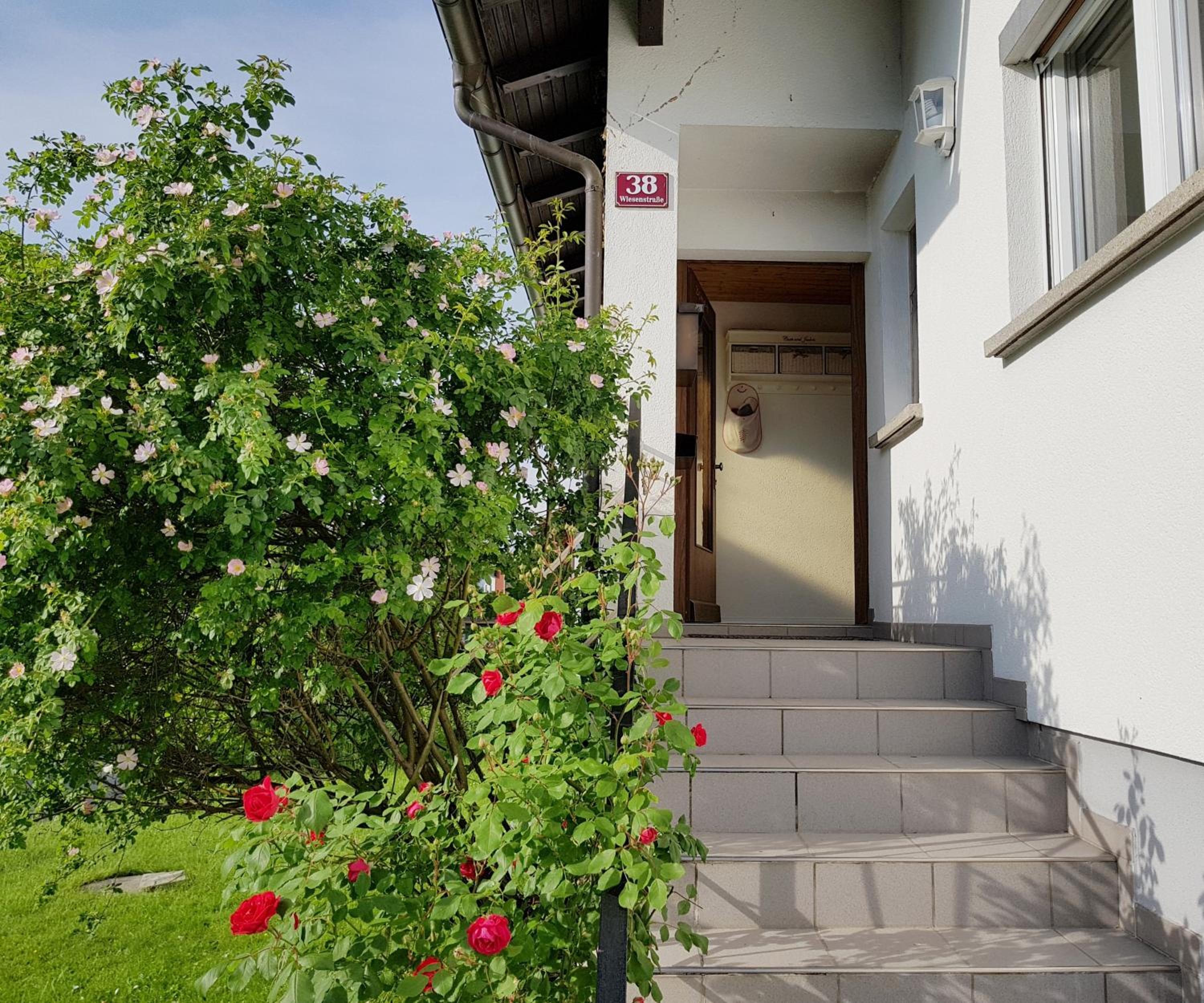 Four-Bedroom House photo 2