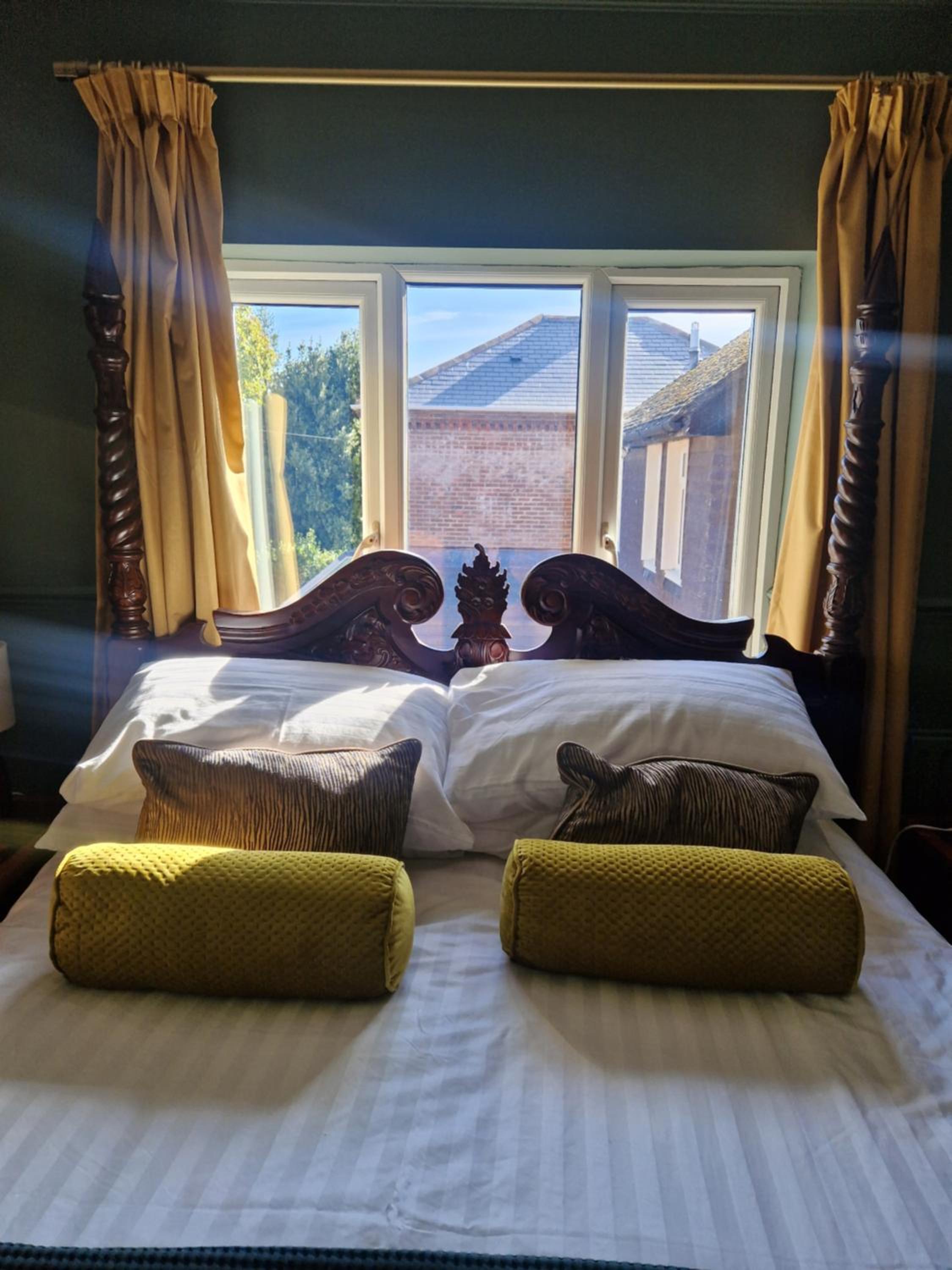 Deluxe King Room photo 1