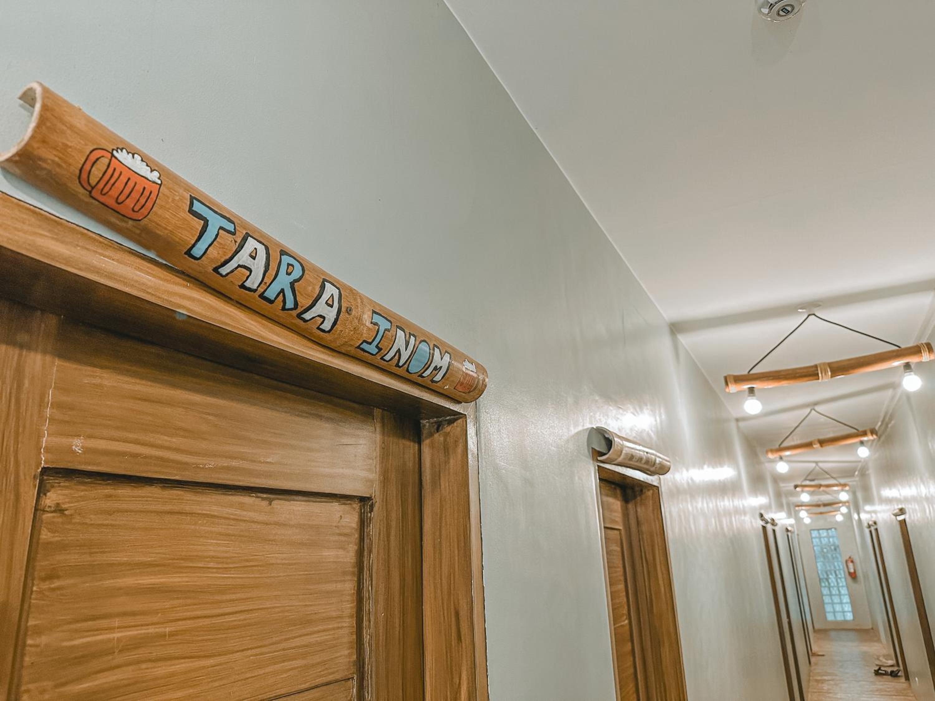 Deluxe Queen Room - Photo 6