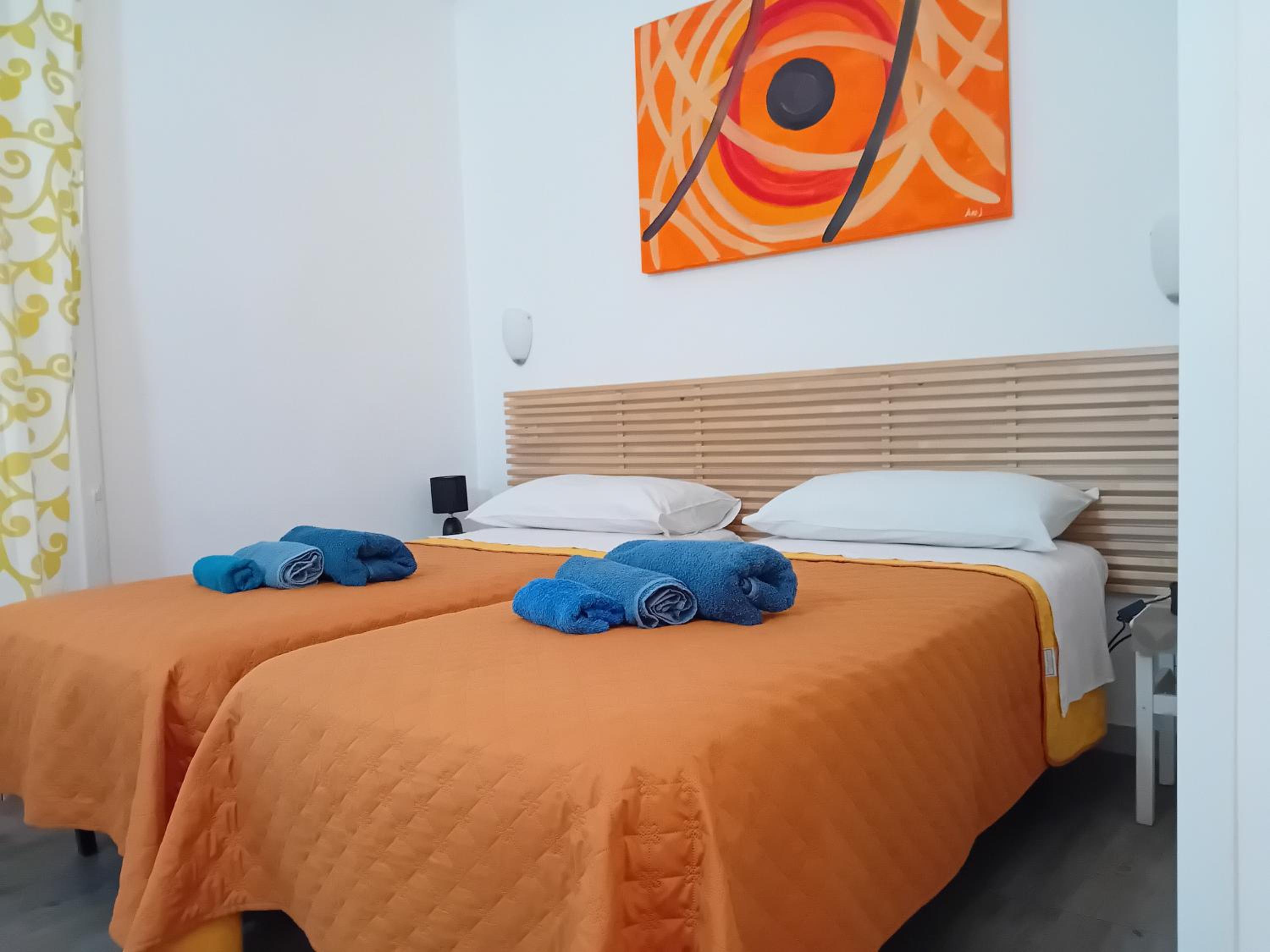 Double Room - Photo 9