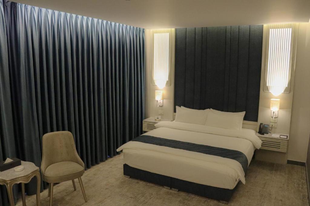 Double Room - Photo 3