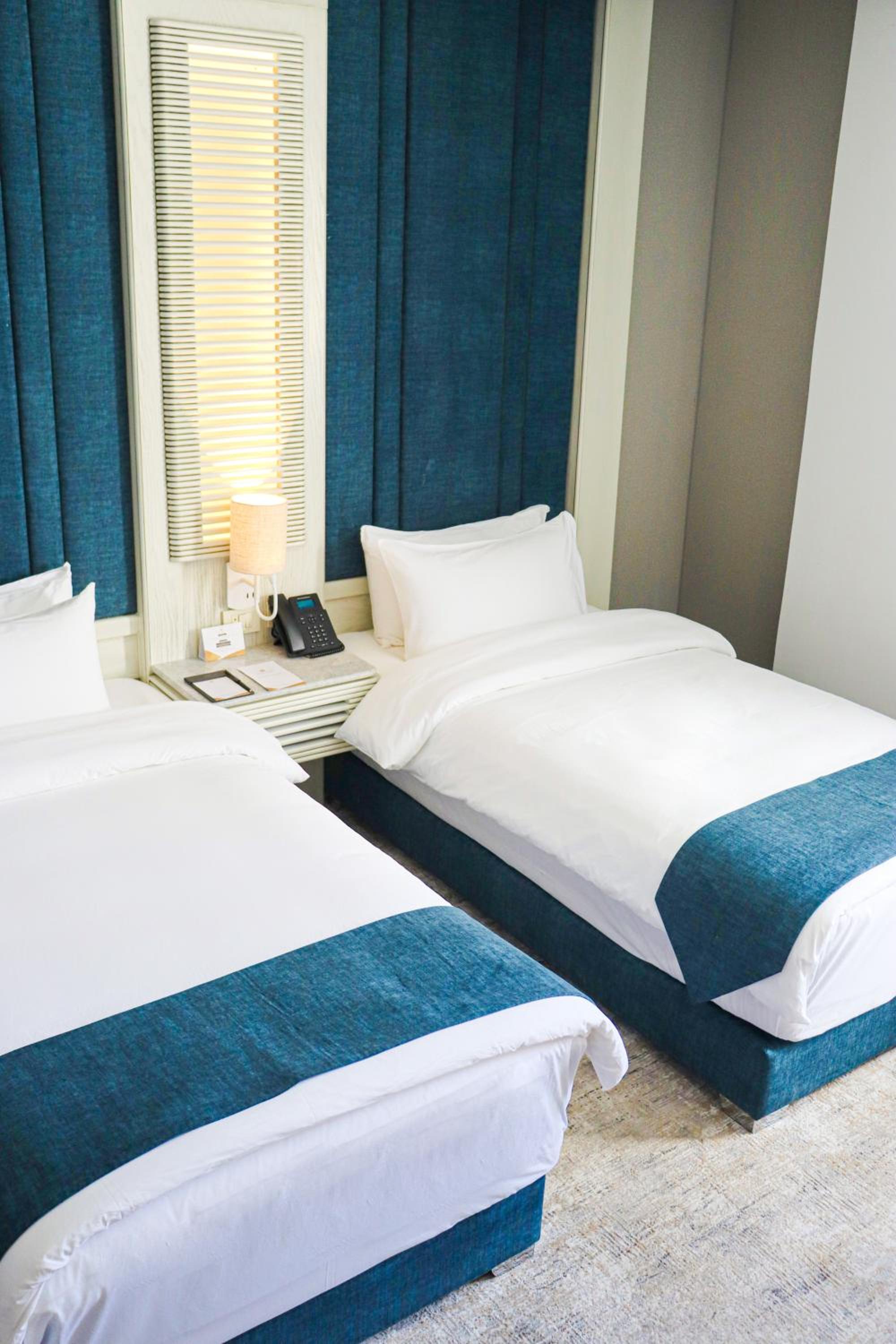 Twin Room - Photo 5