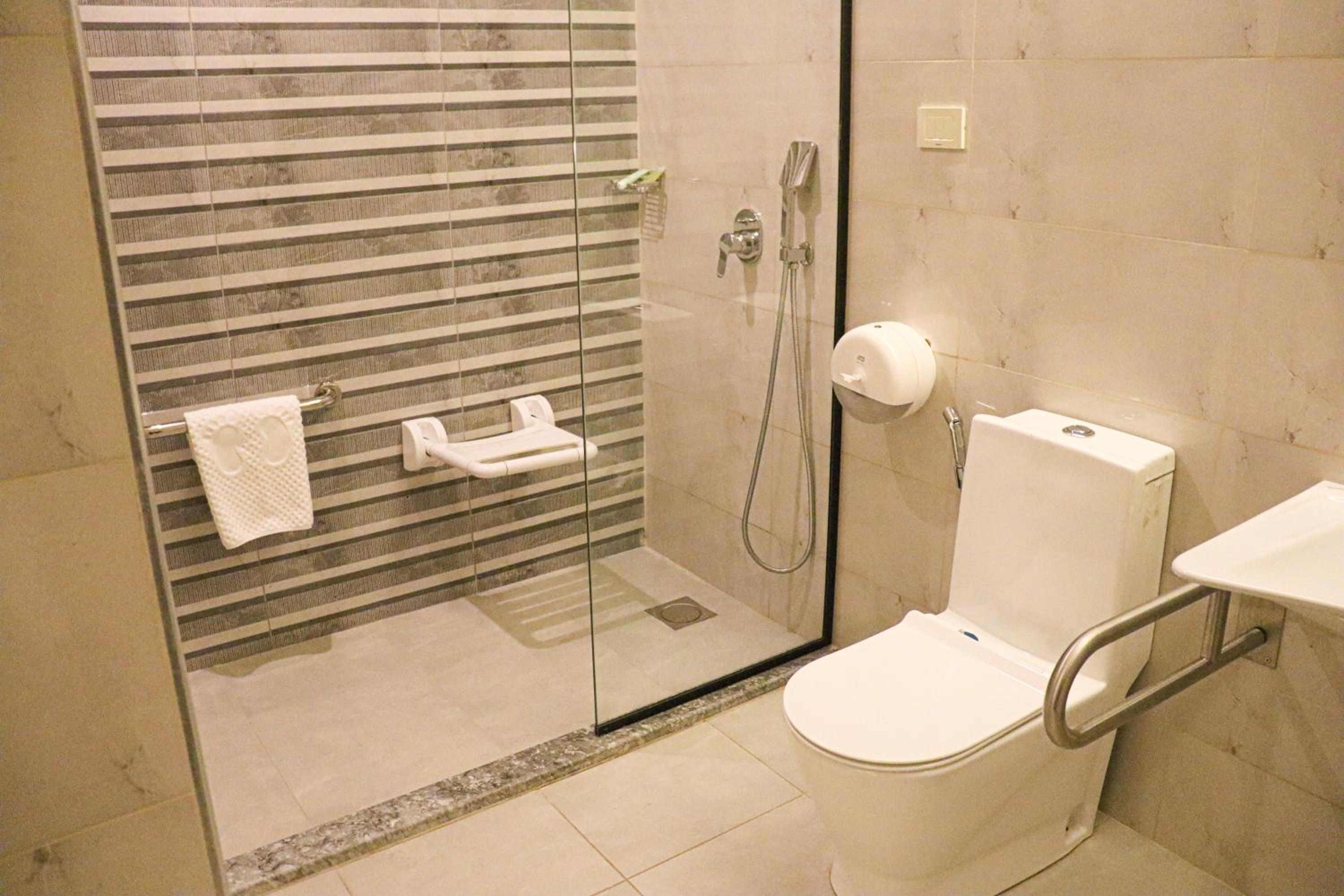 Double Room - Photo 10