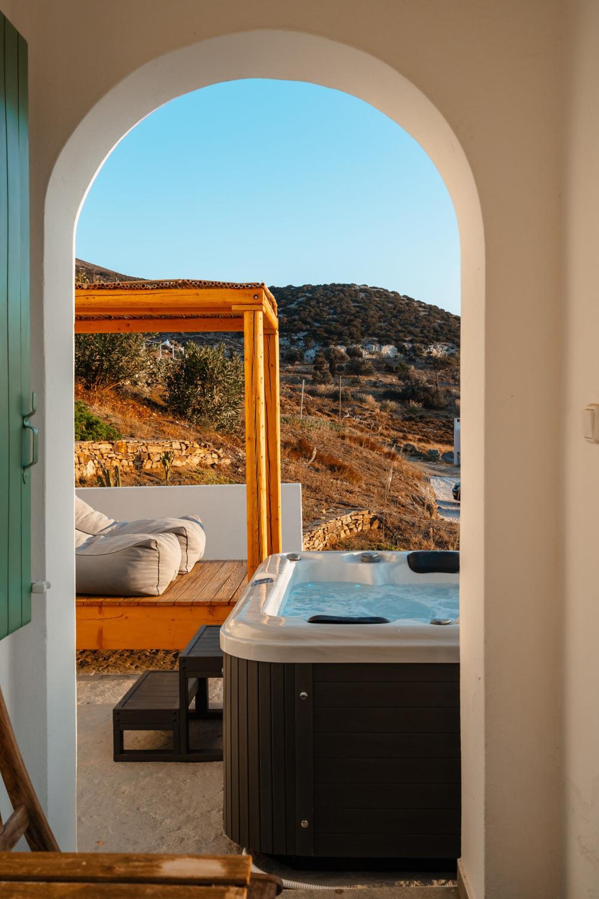 Suite with Hot Tub photo 2