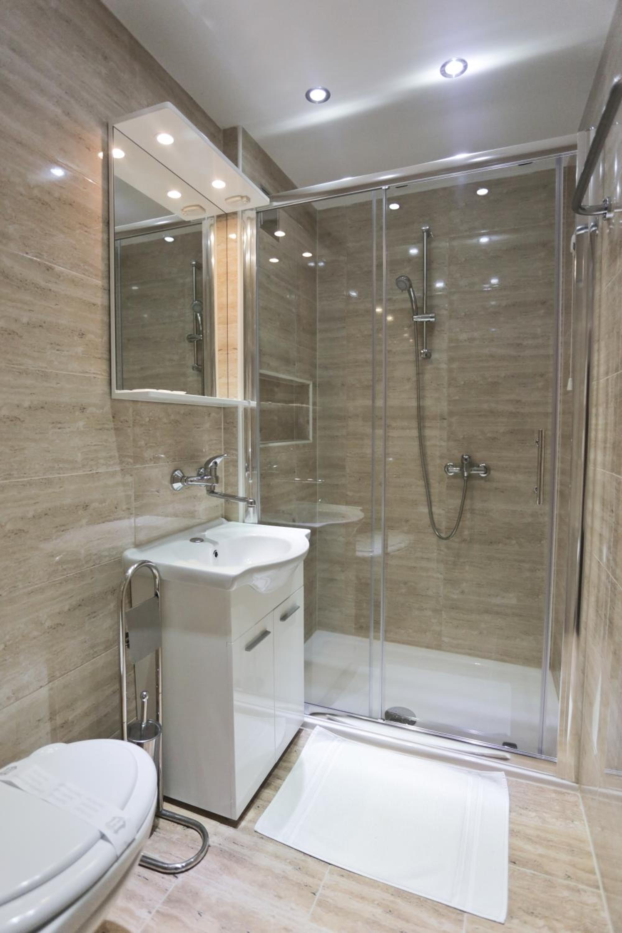 Double Room - Photo 8