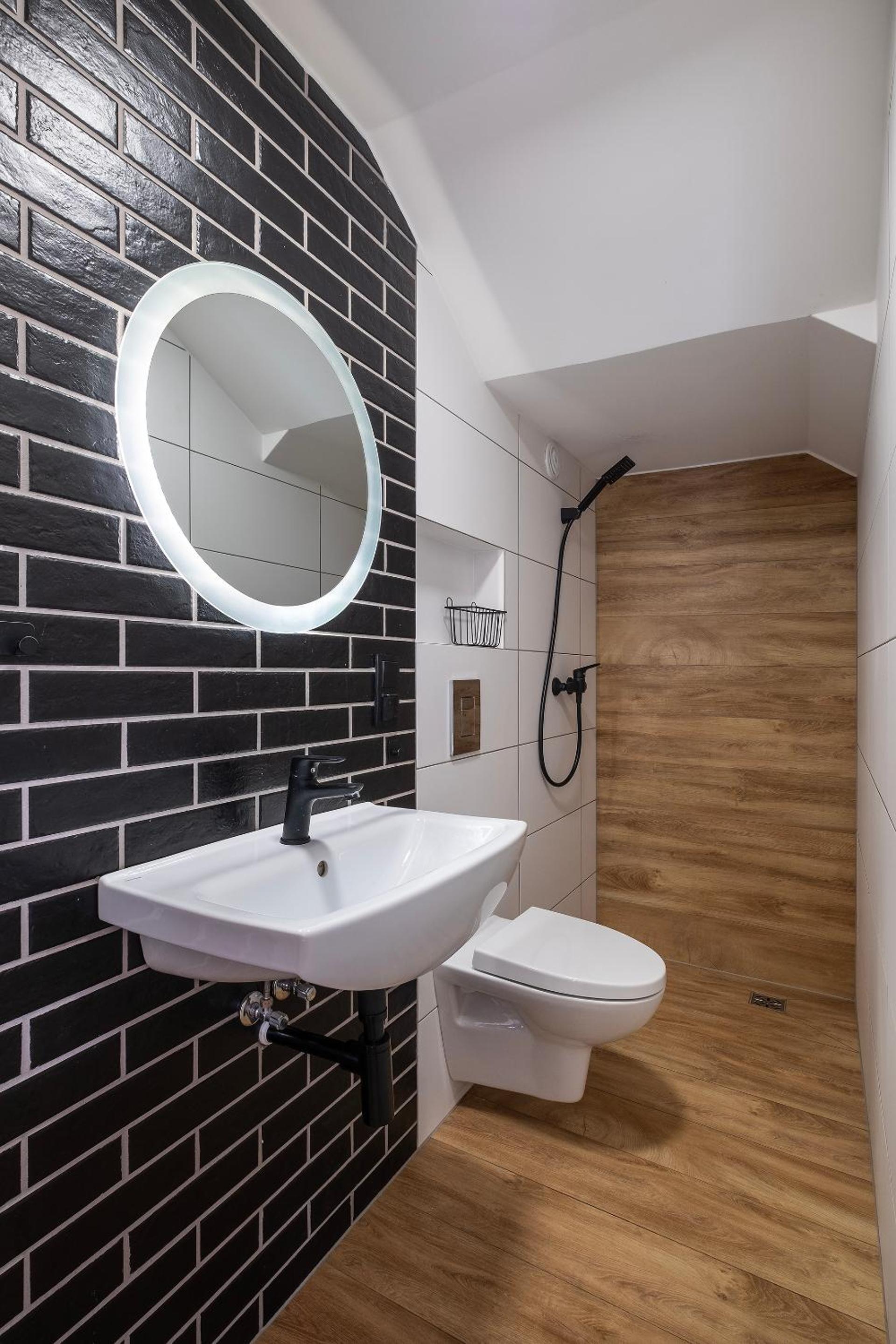 Double Room with Shared Bathroom photo 3