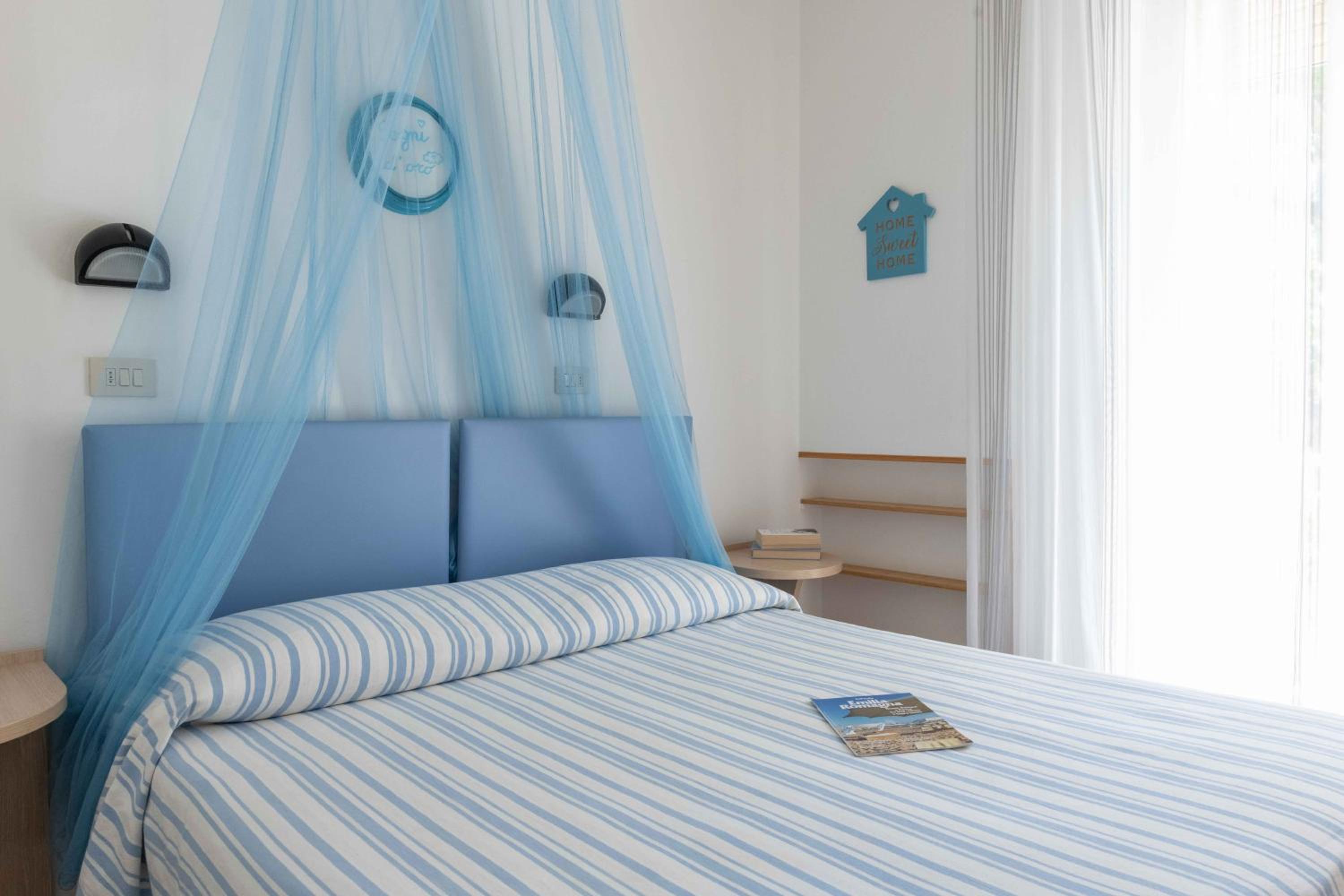 Double Room with Balcony - Photo 40