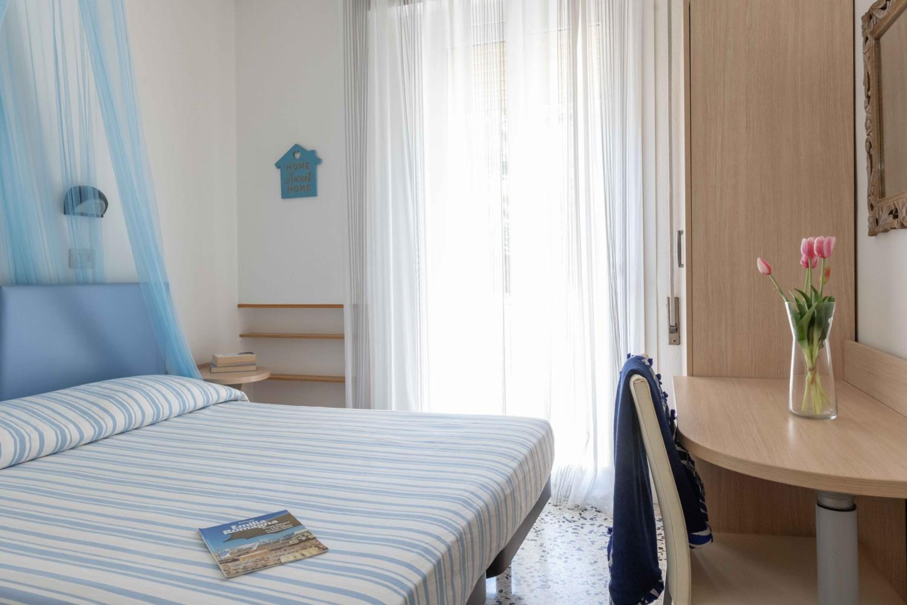 Double Room with Balcony - Photo 42