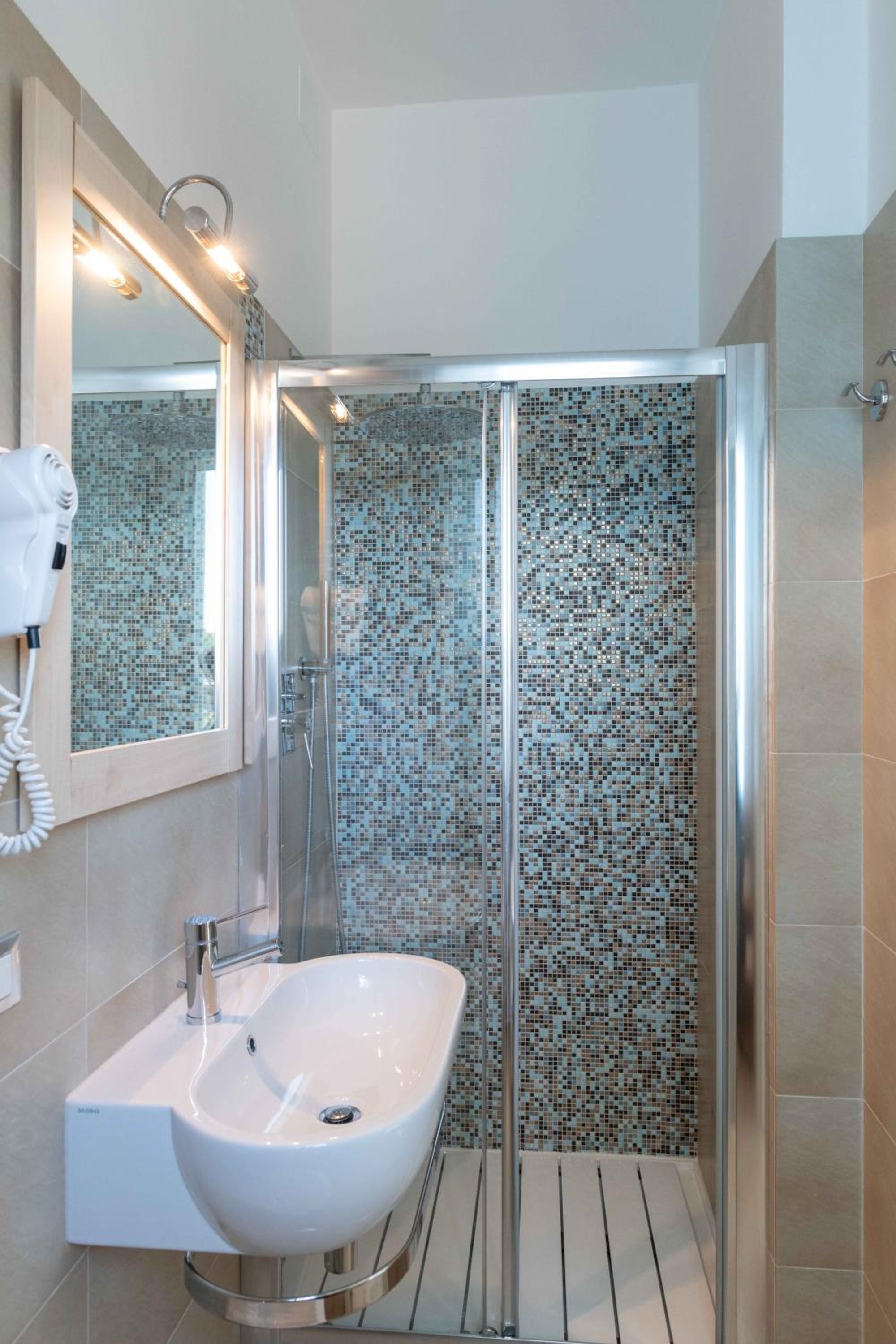 Superior Double or Twin Room - Photo 4
