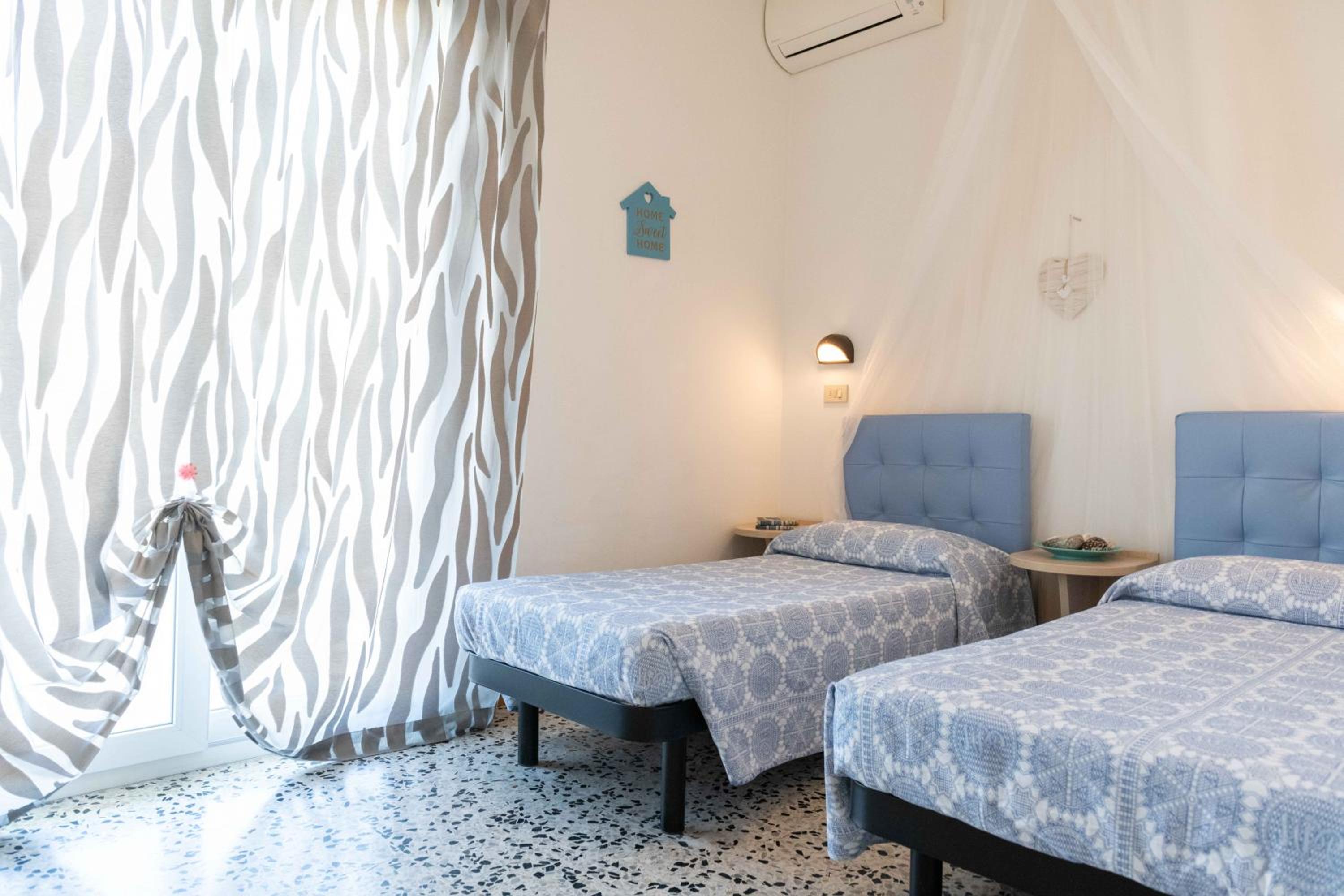 Double Room with Balcony - Photo 52